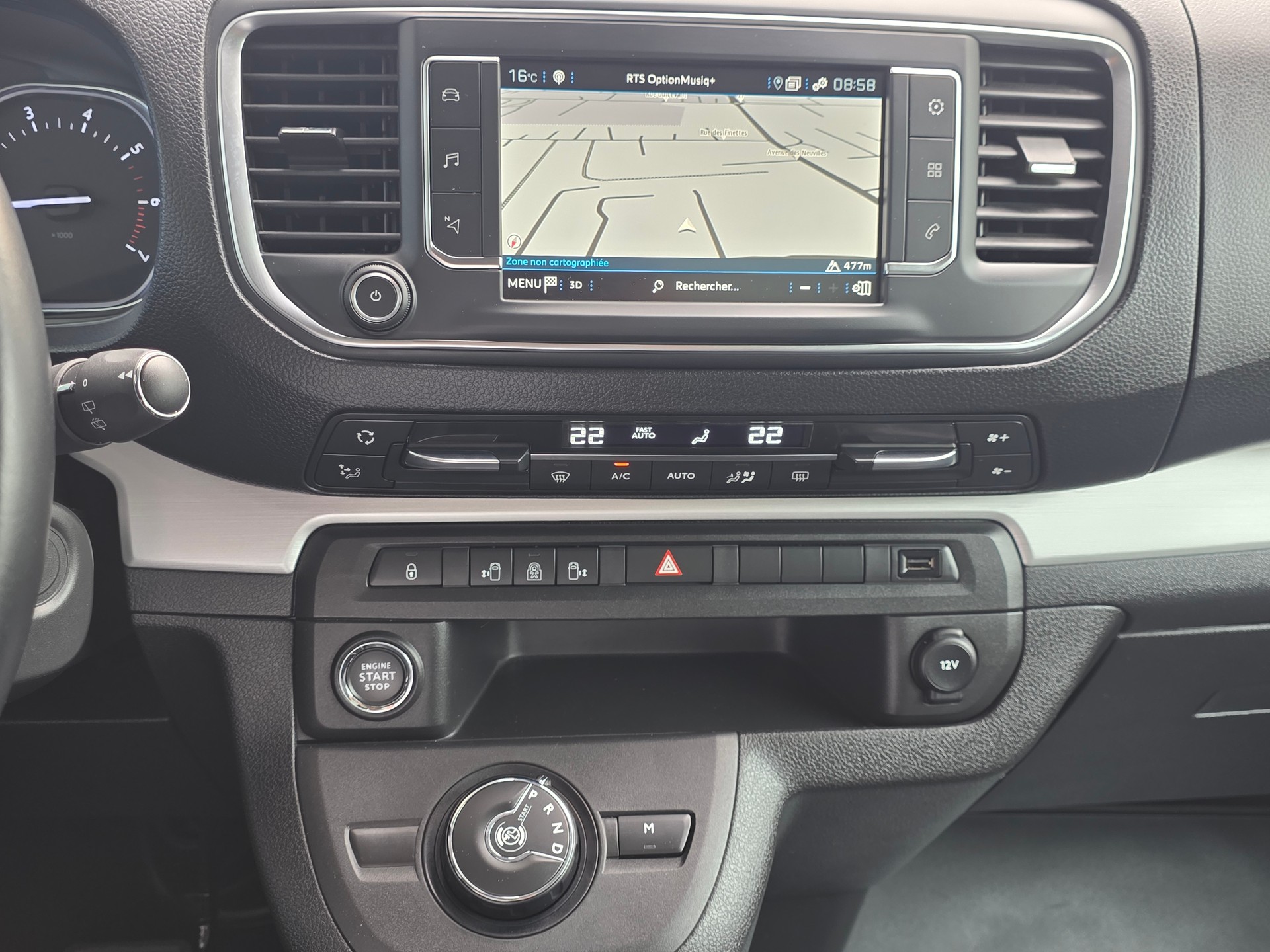 PEUGEOT Traveller 2.0 BlueHDi Business VIP Standard EAT-image-16