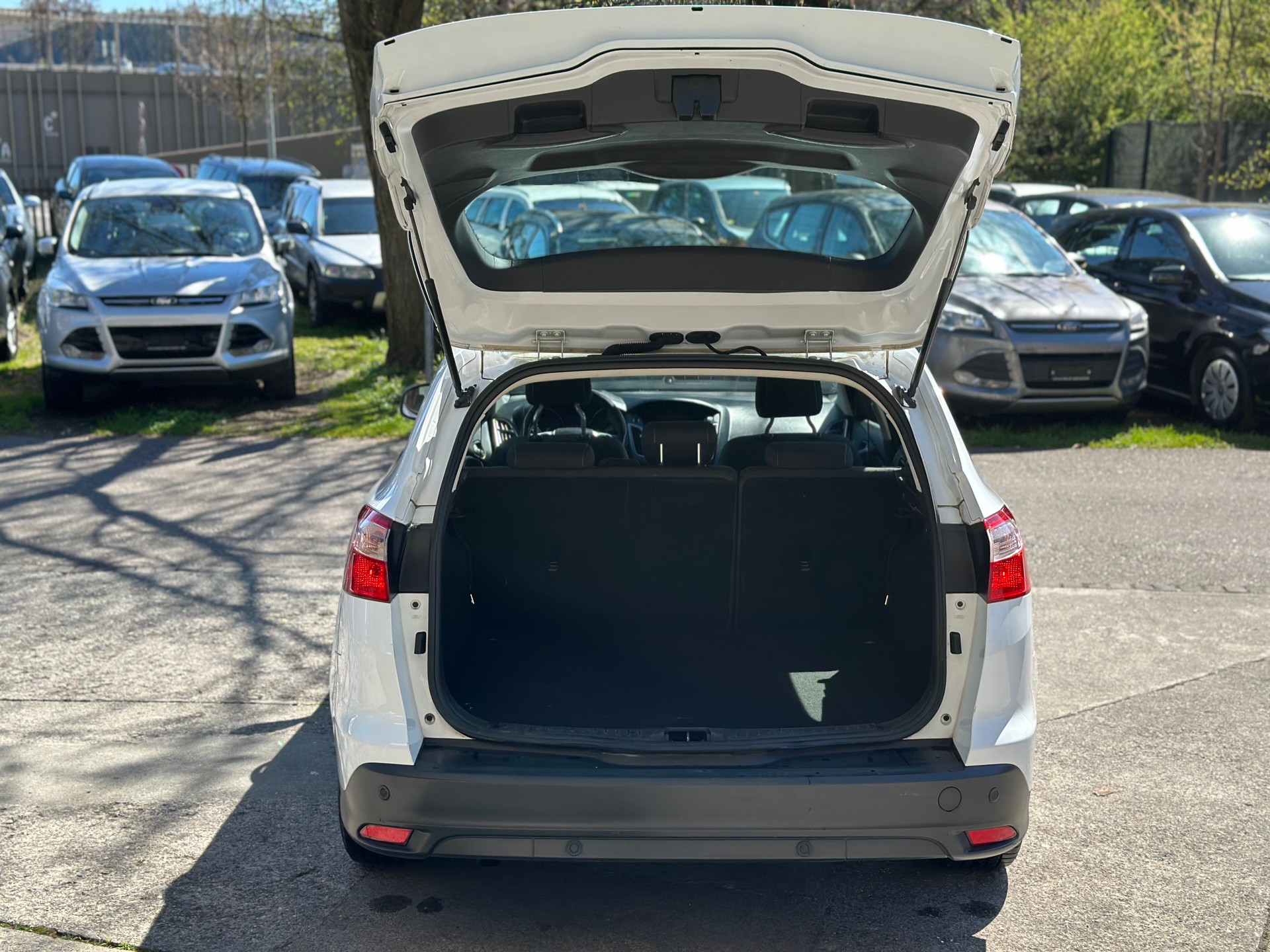 FORD Focus 1.0 SCTi Trend-image-5
