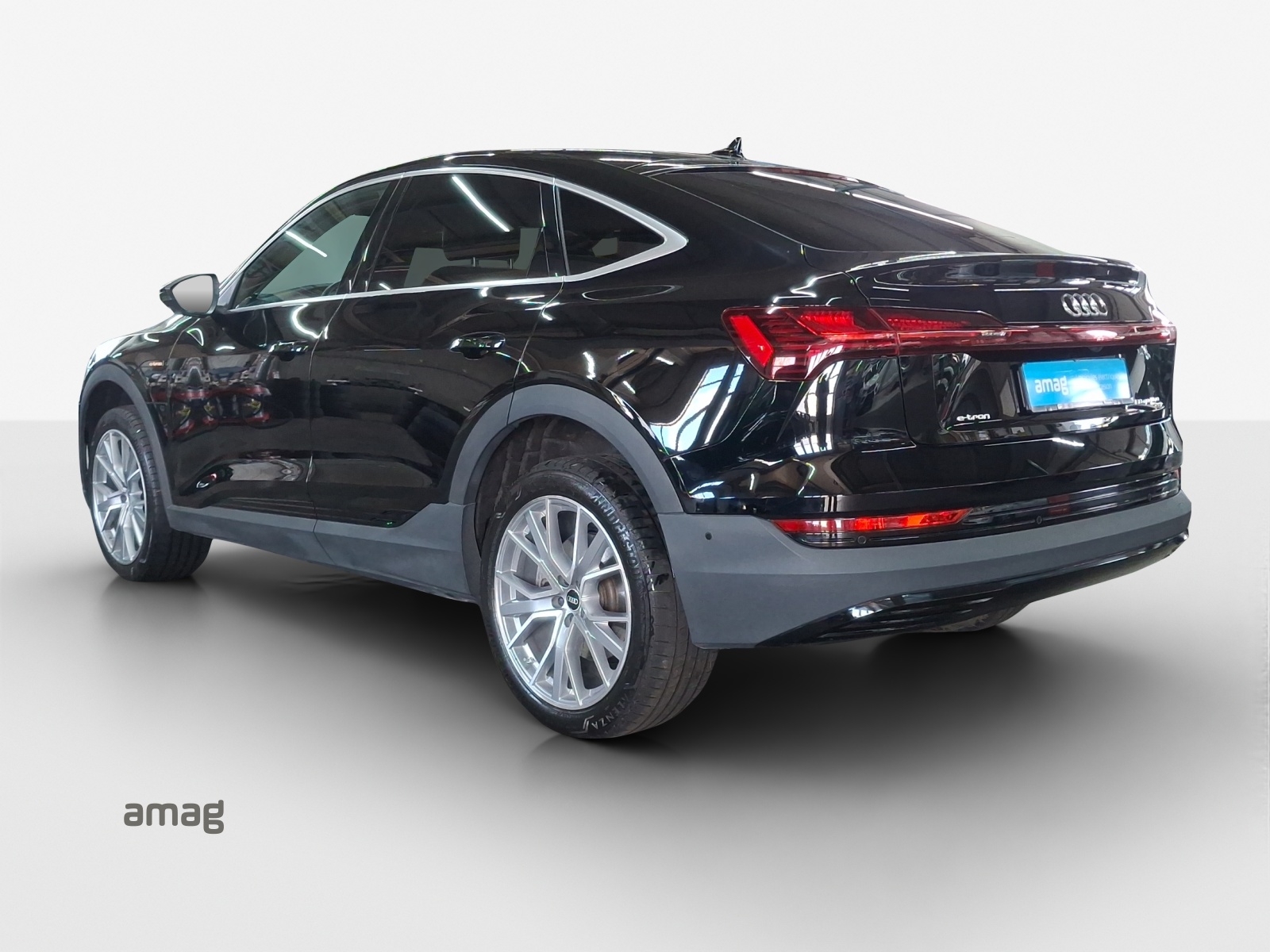 AUDI e-tron 50 Sportback Attraction quattro-image-3