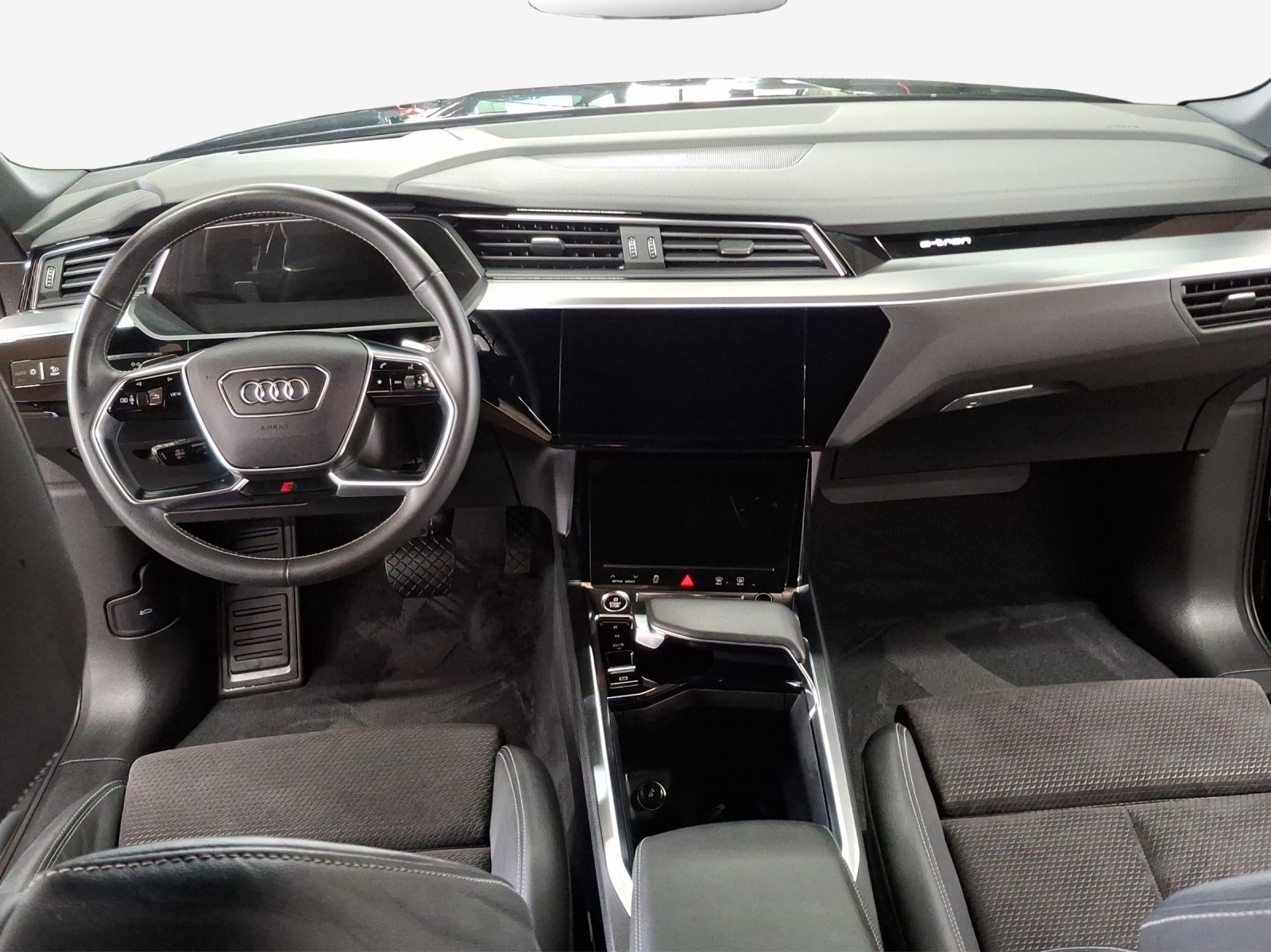 AUDI e-tron 50 Sportback Attraction quattro-image-9