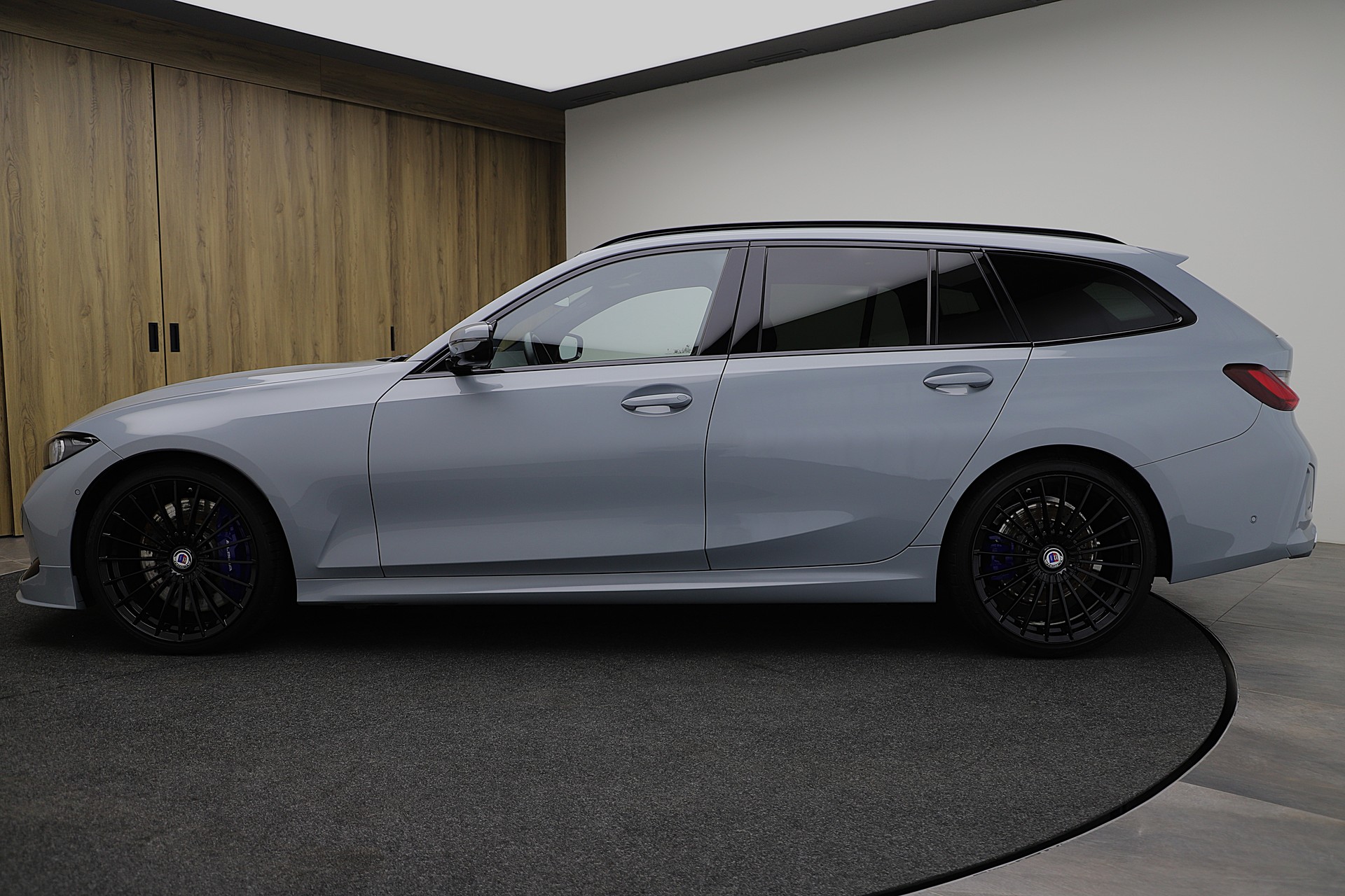 BMW-ALPINA B3 BiTurbo Touring 3.0 xDrive Switch-Tronic-image-2