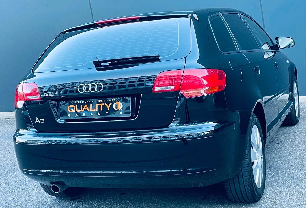 AUDI A3 Sportback 1.6 Attraction-image-2