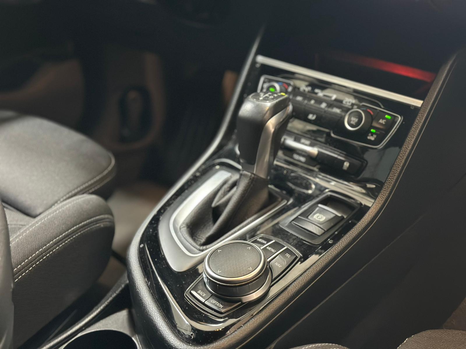 BMW 218d xDrive Gran Tourer Steptronic-image-13