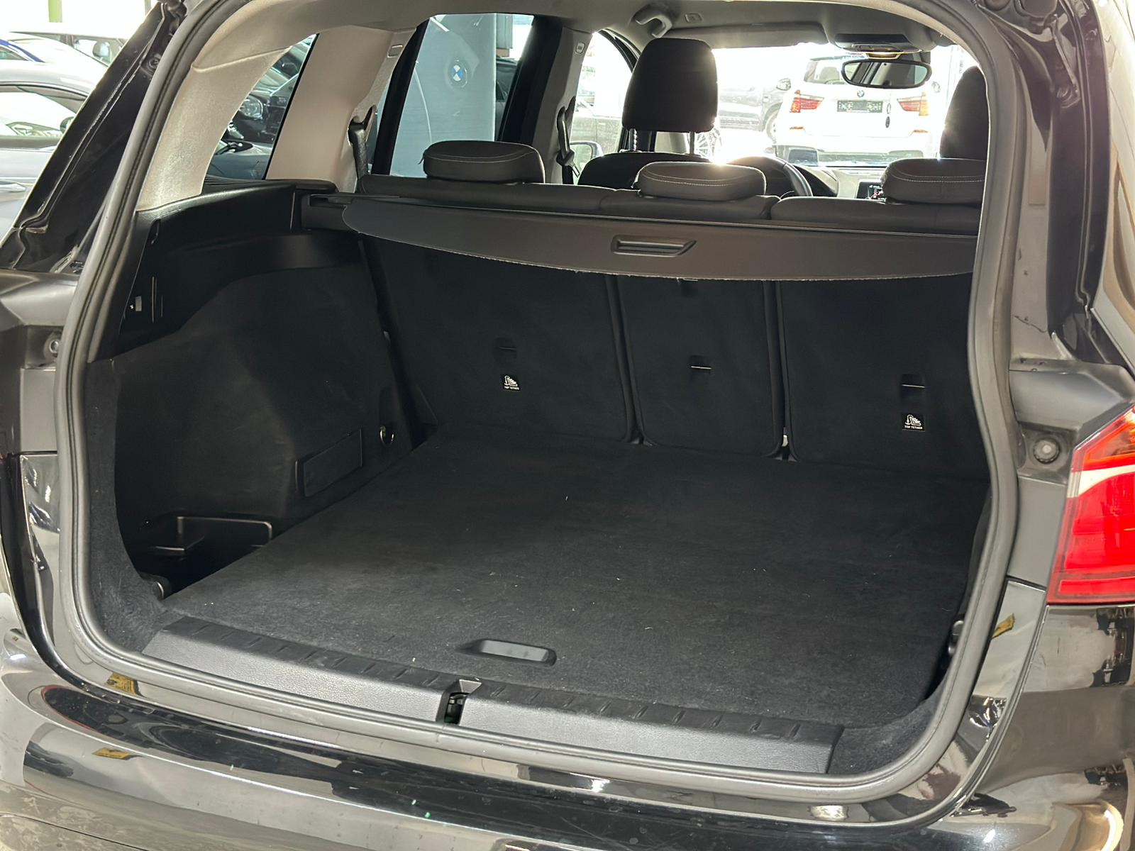 BMW 218d xDrive Gran Tourer Steptronic-image-15