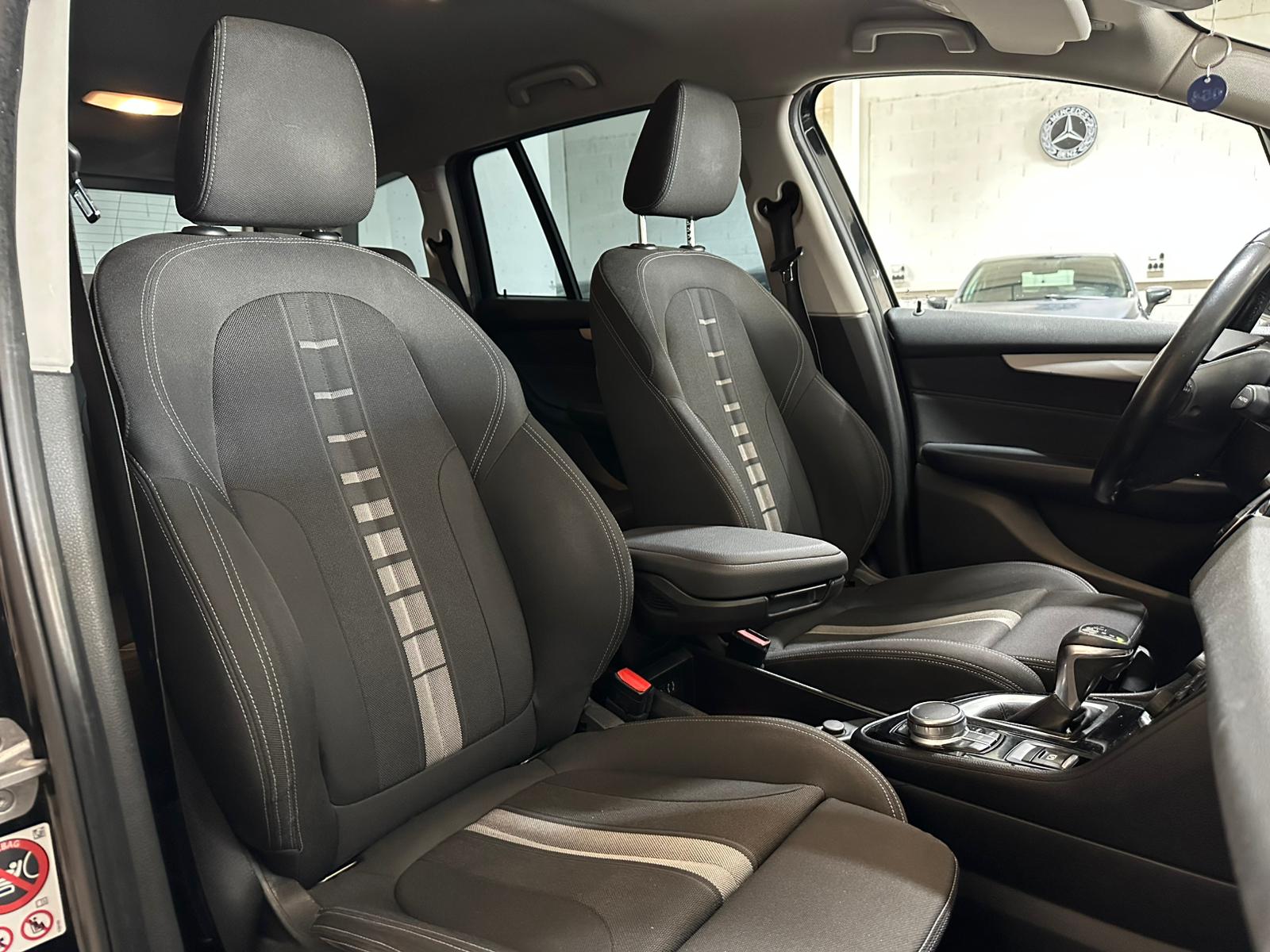 BMW 218d xDrive Gran Tourer Steptronic-image-9