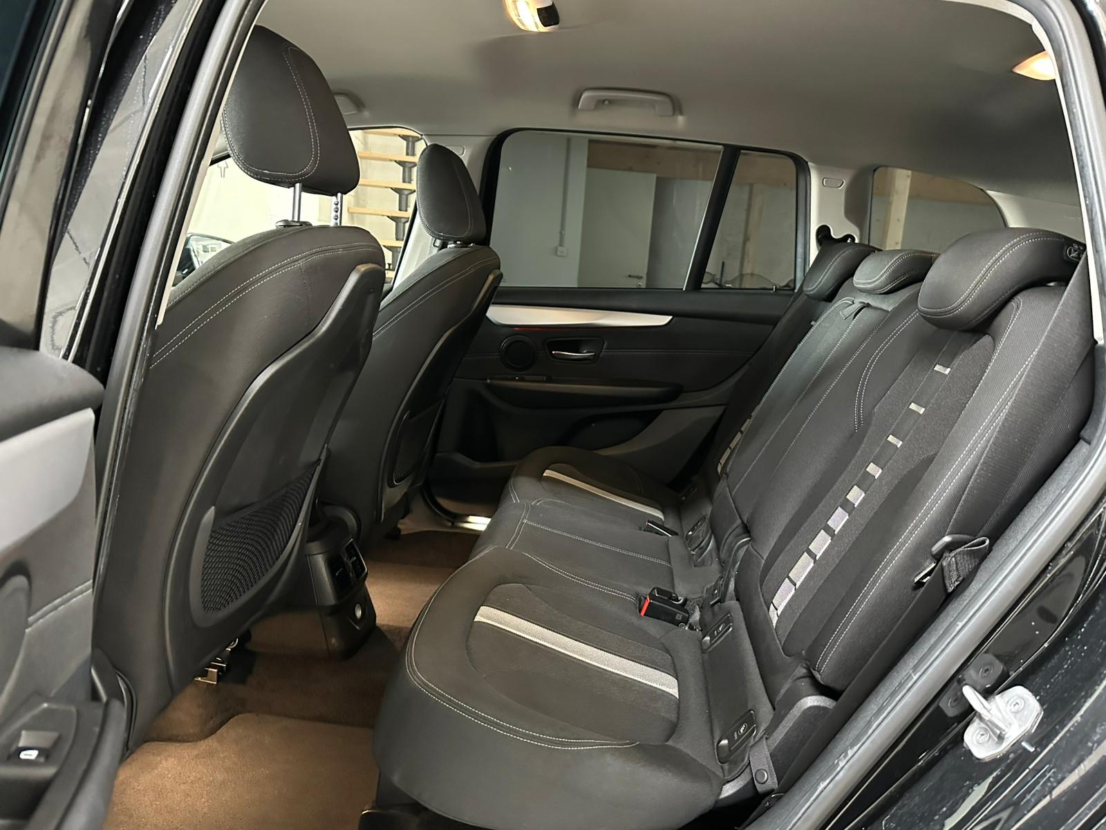 BMW 218d xDrive Gran Tourer Steptronic-image-14