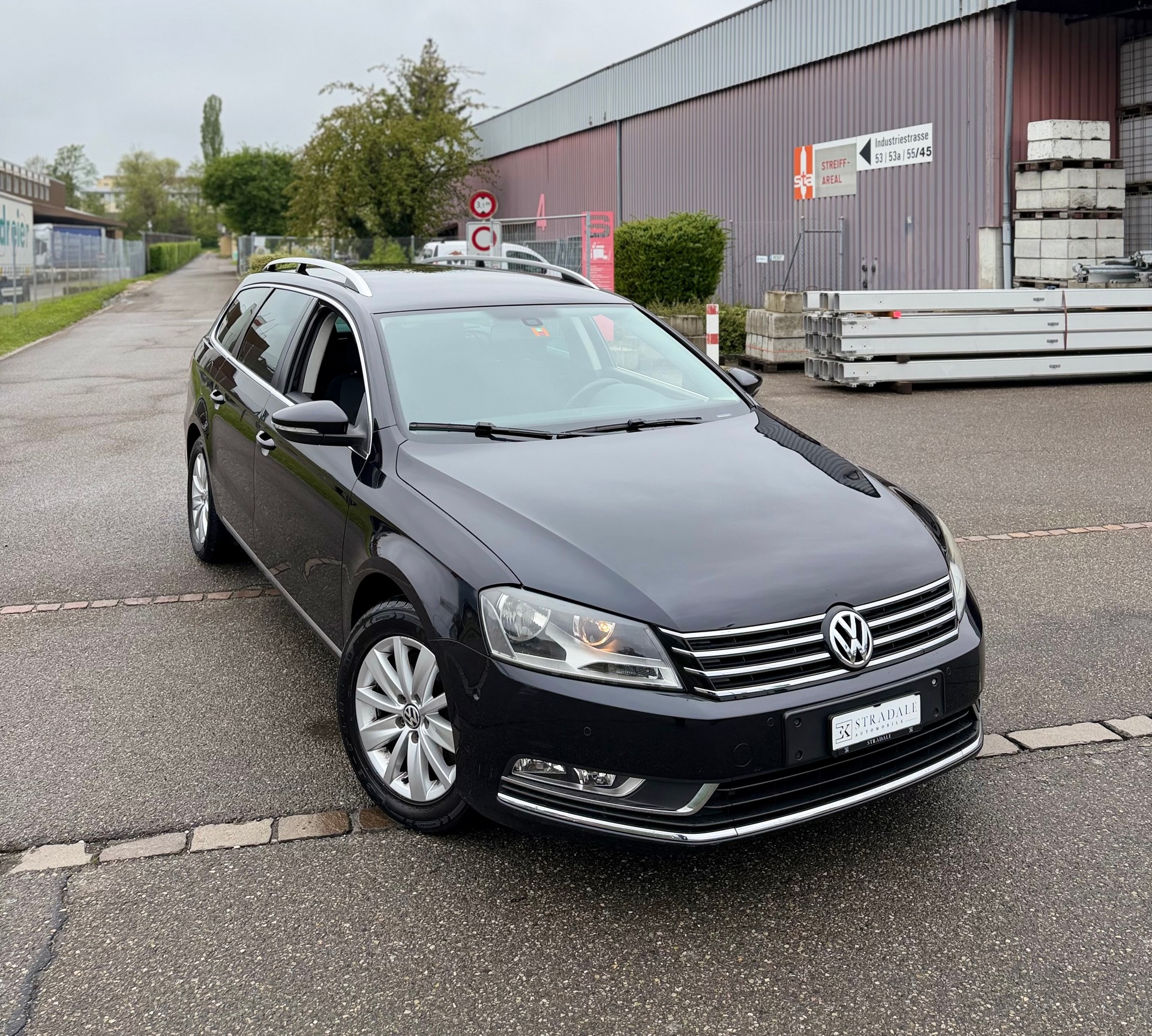 VW Passat Variant 1.8 TSI Highline DSG-image-0