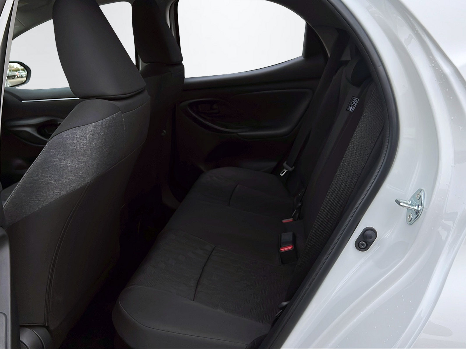 TOYOTA Yaris 1.5 VVT-i HSD Trend-image-10