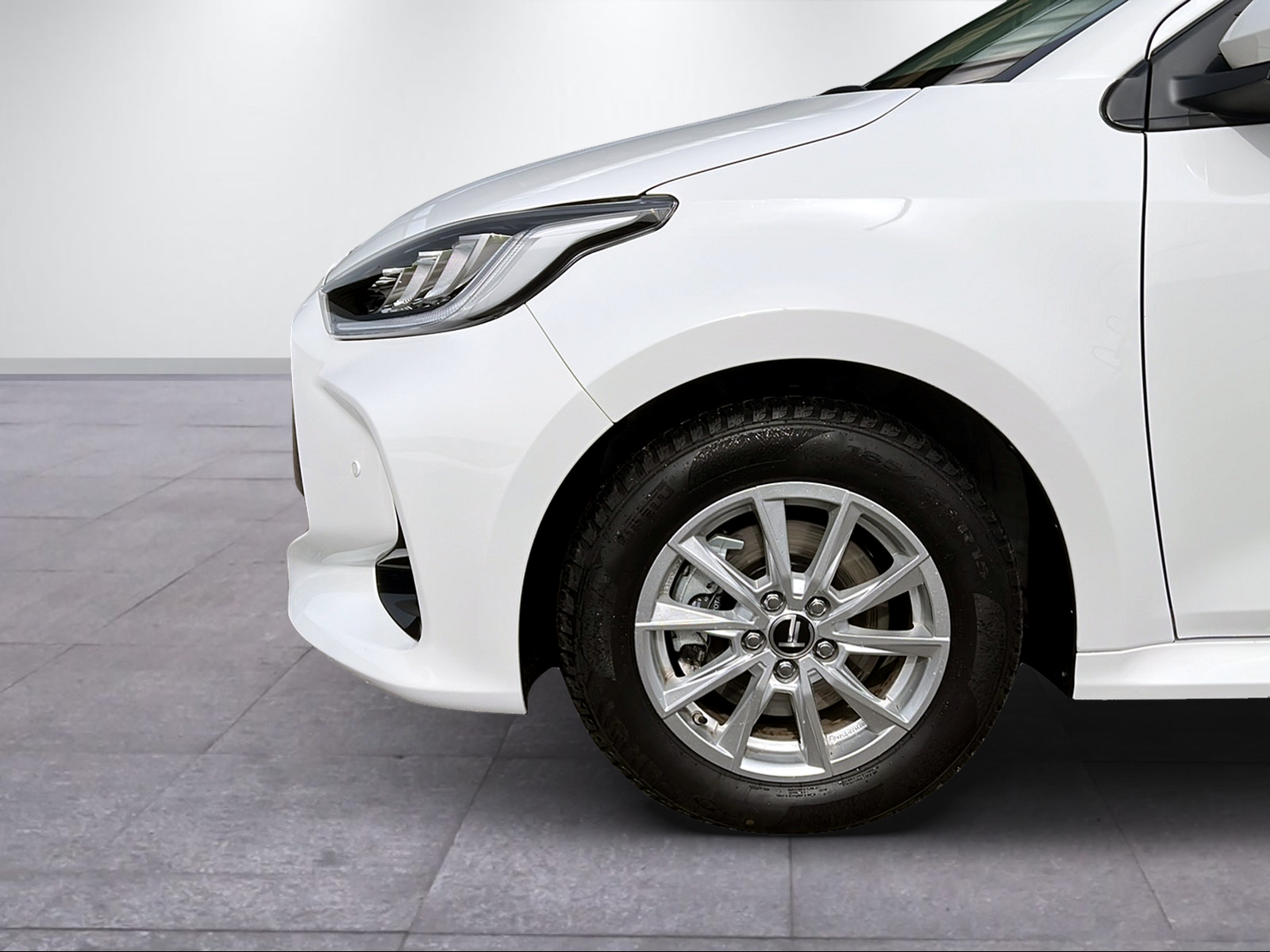 TOYOTA Yaris 1.5 VVT-i HSD Trend-image-2