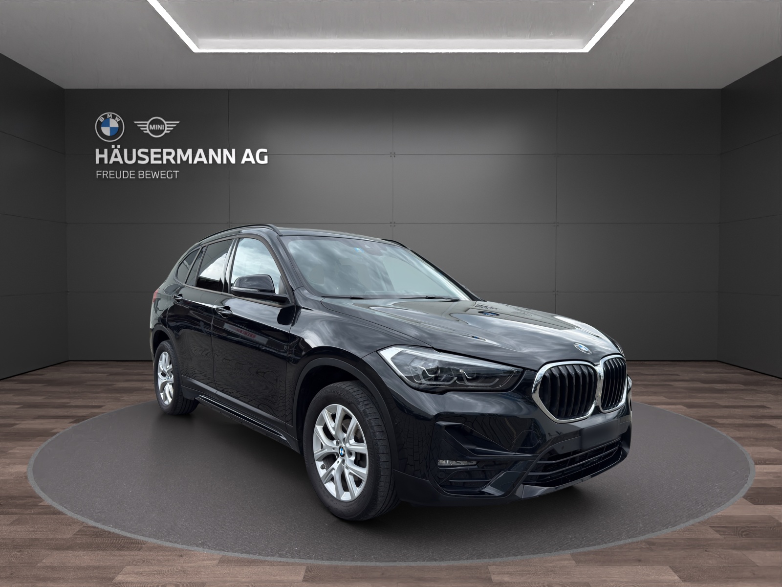 BMW X1 xDrive 18d Sport Line-image-2