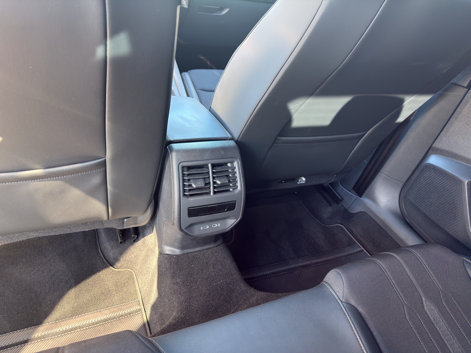 CUPRA Formentor 2.0TSI VZ DSG-image-10