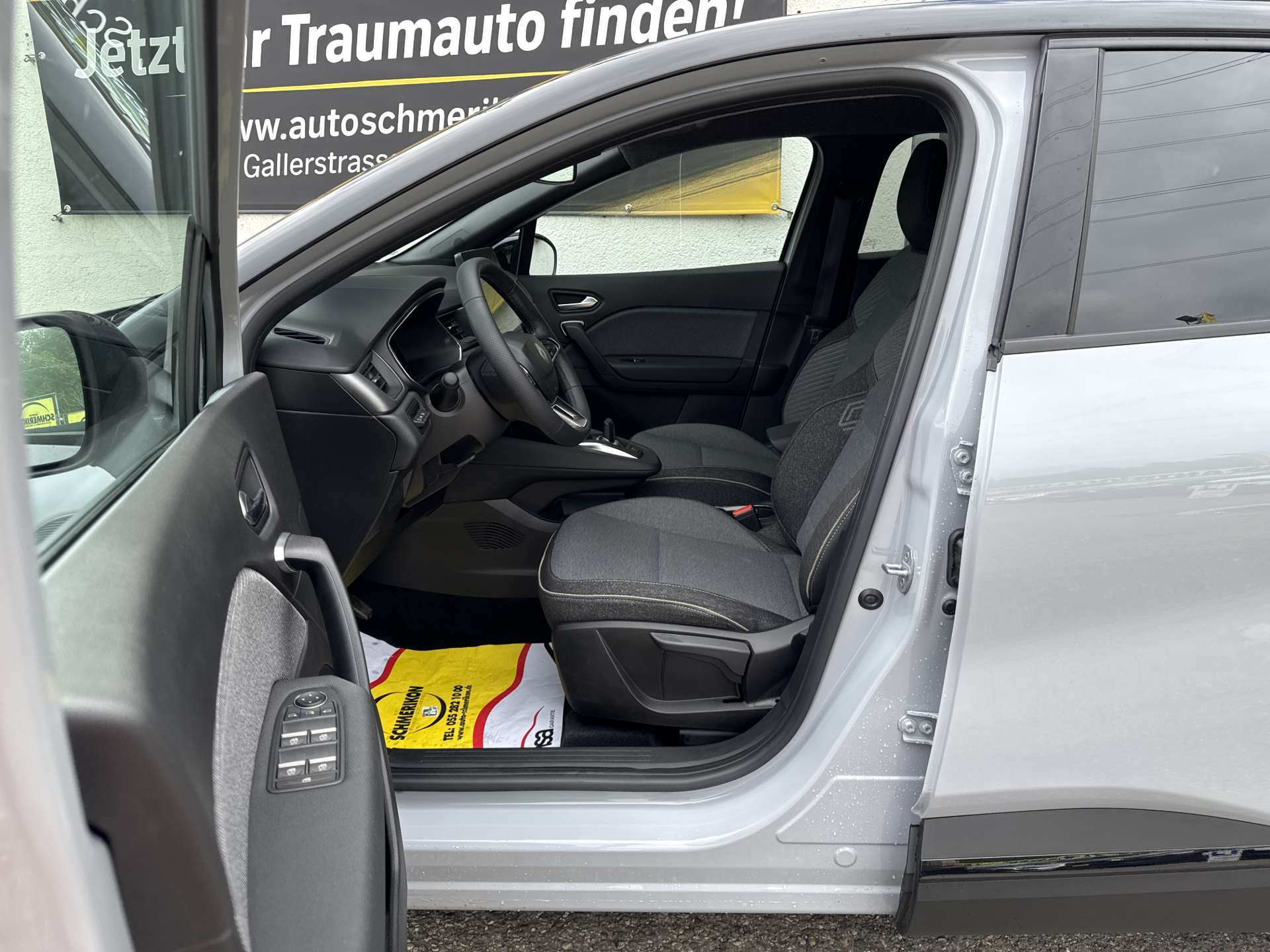 RENAULT Captur 1.8 E-Tech 160 Techno DHT-Automat-image-6