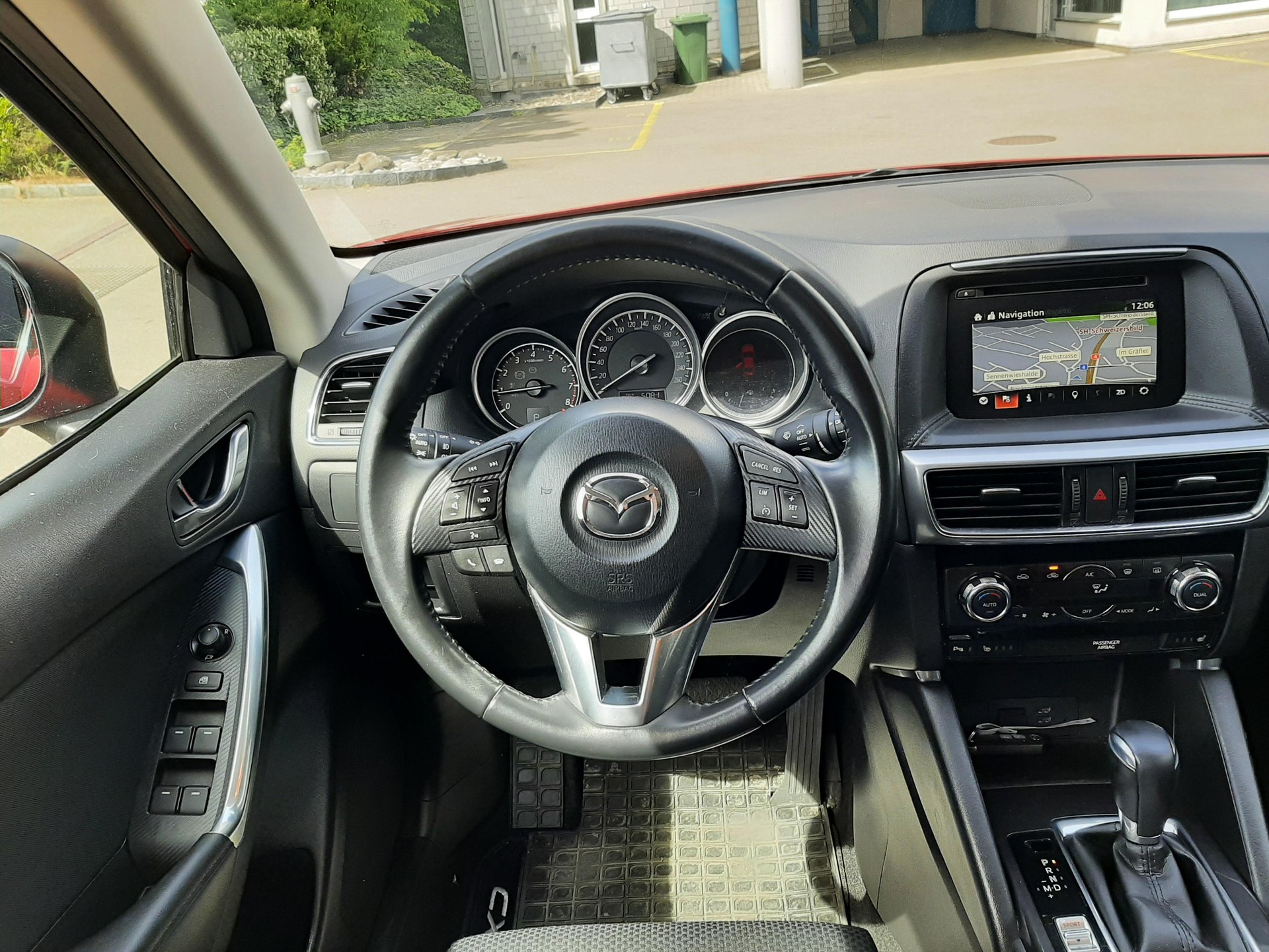 MAZDA CX-5 2.0 Ambition AWD-image-4