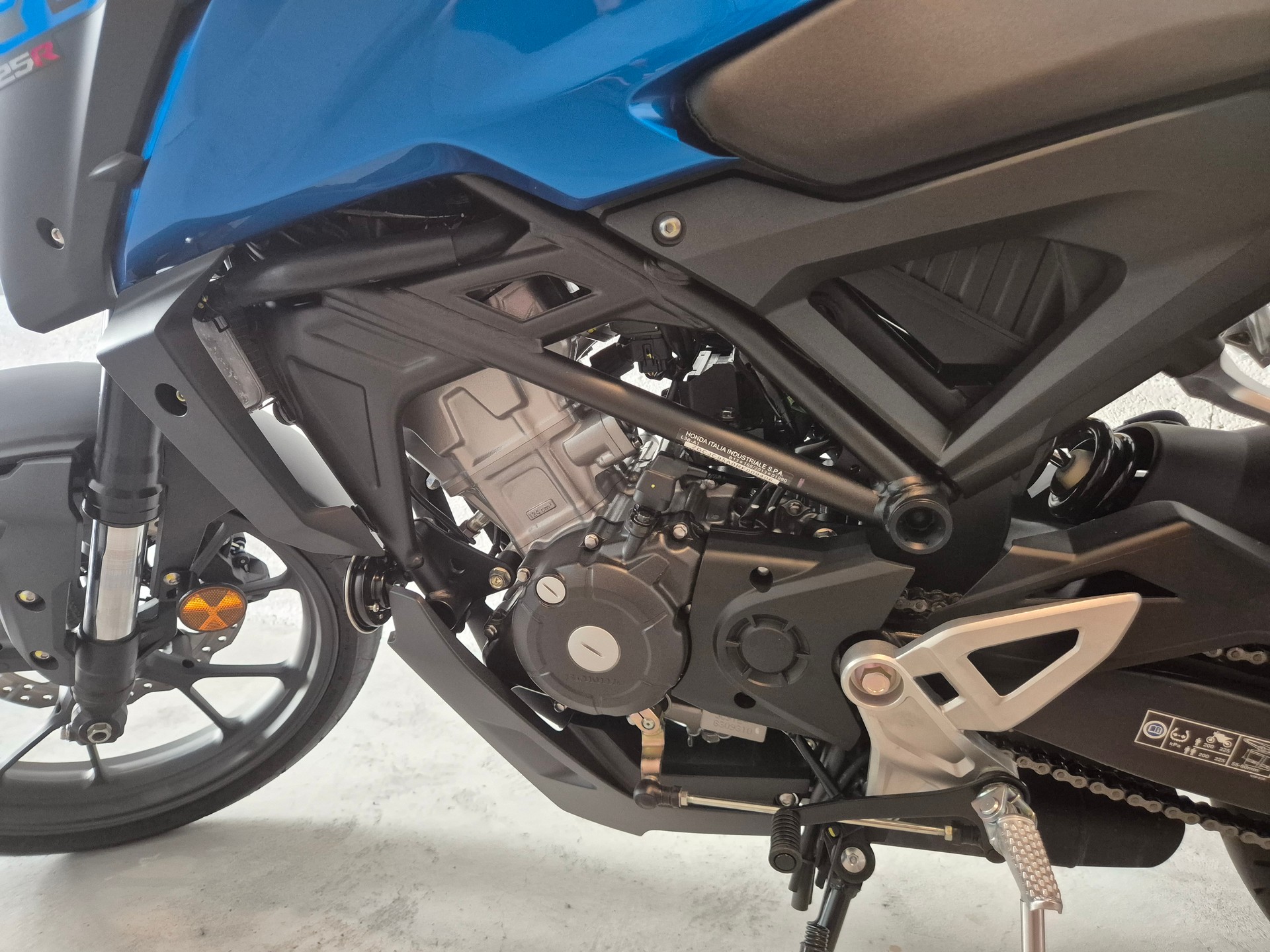 HONDA CB 125 R-image-7