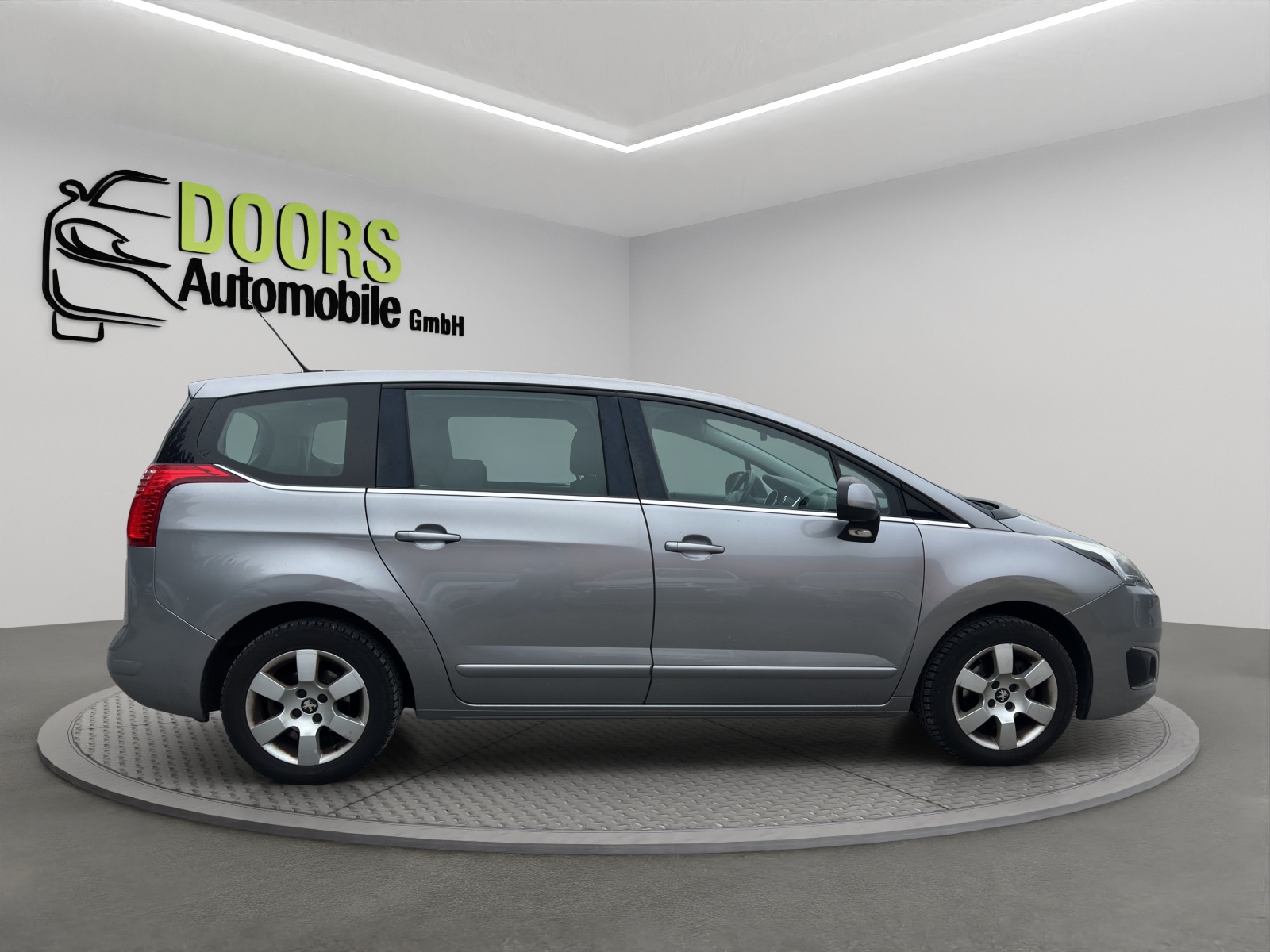 PEUGEOT 5008 2.0 HDI Business-image-7