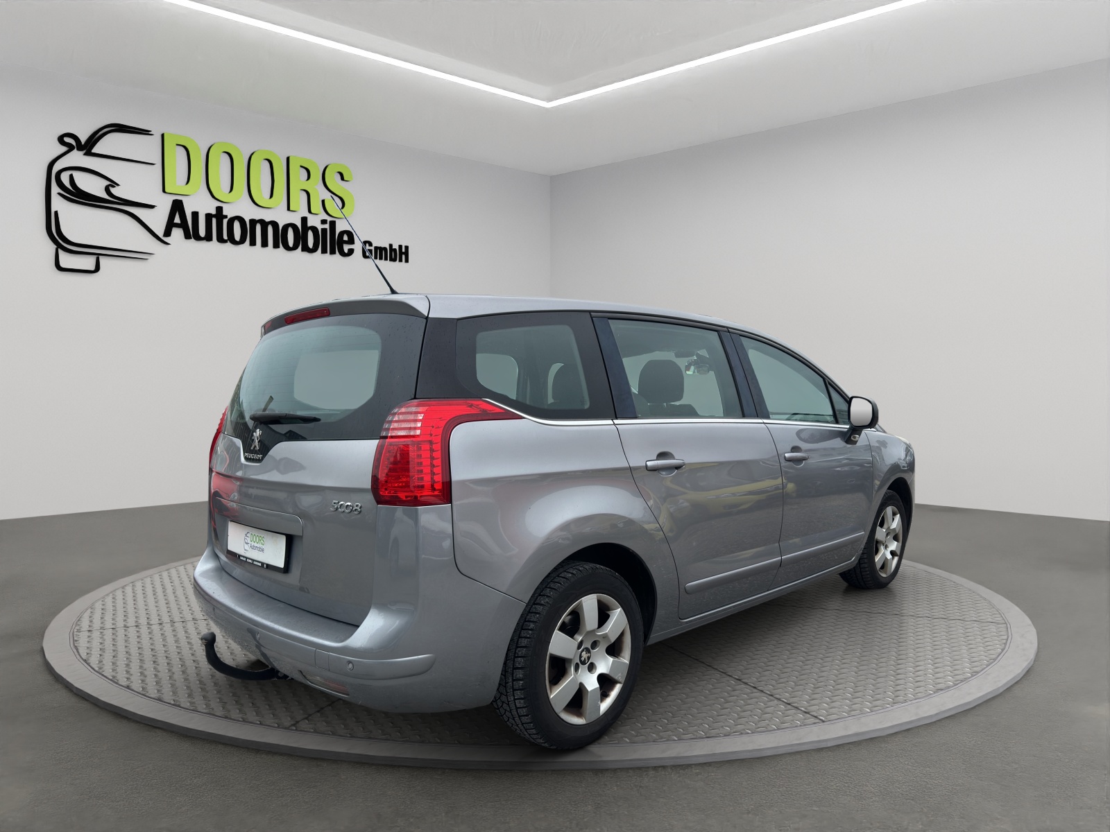 PEUGEOT 5008 2.0 HDI Business-image-3