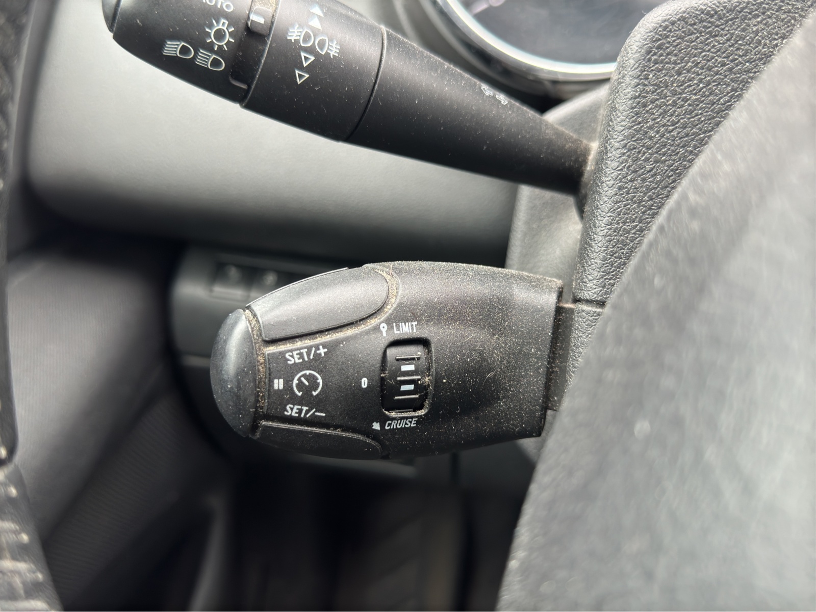 PEUGEOT 5008 2.0 HDI Business-image-14