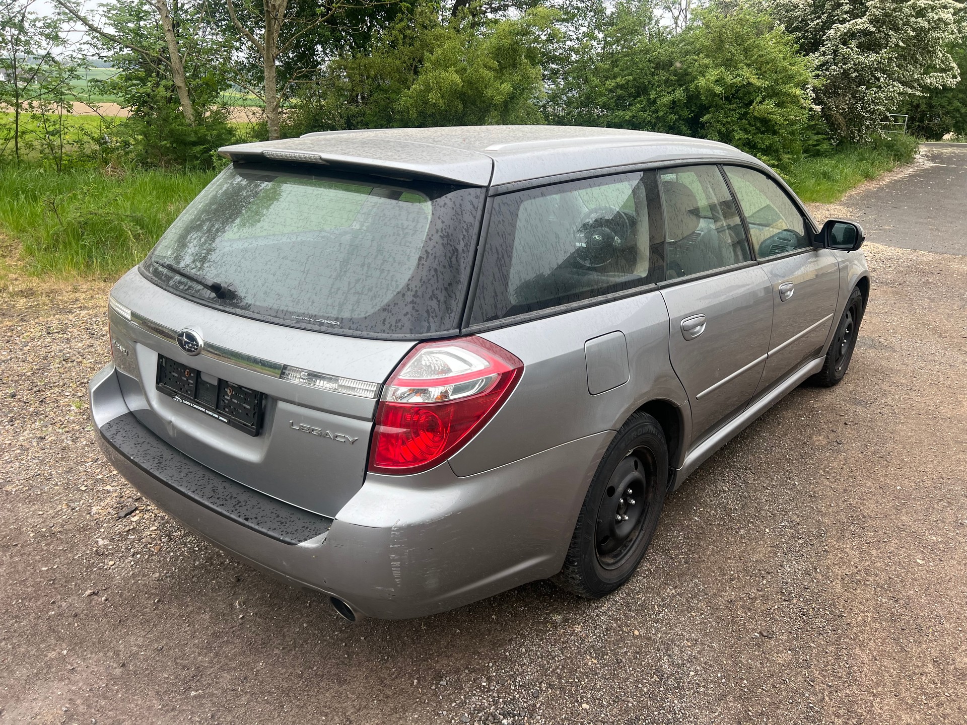 SUBARU Legacy 2.0R AWD Swiss-image-6