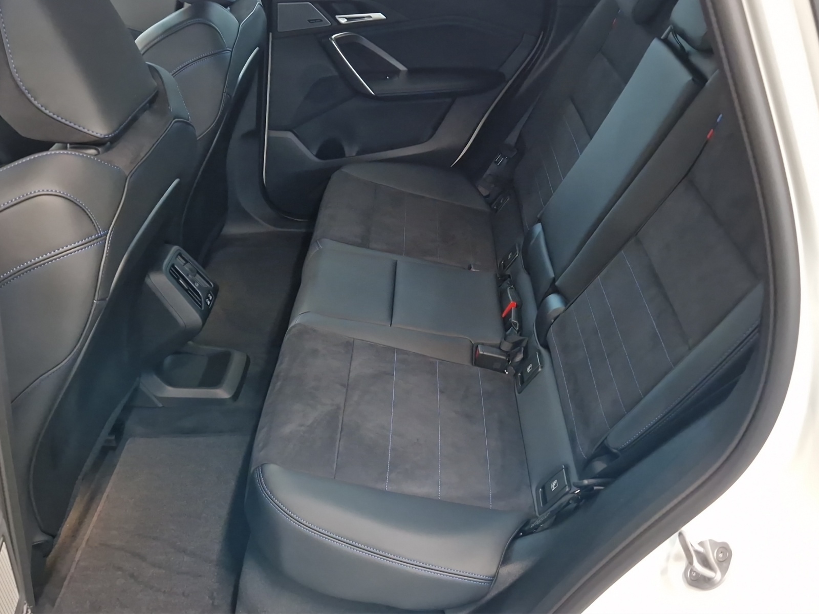 BMW X1 xDrive 30e M Sport-image-16