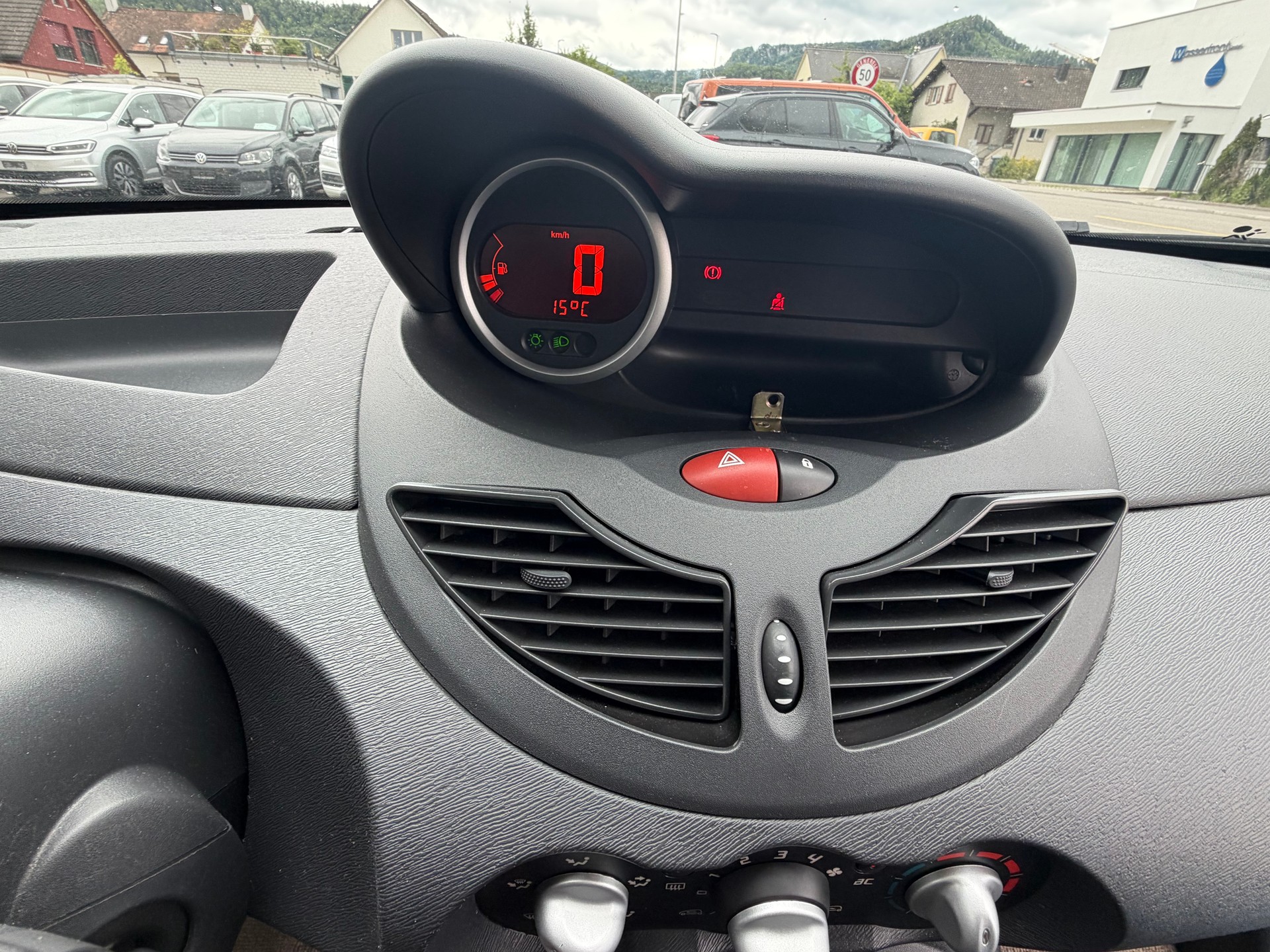 RENAULT Twingo 1.2 16V Dynamique-image-11