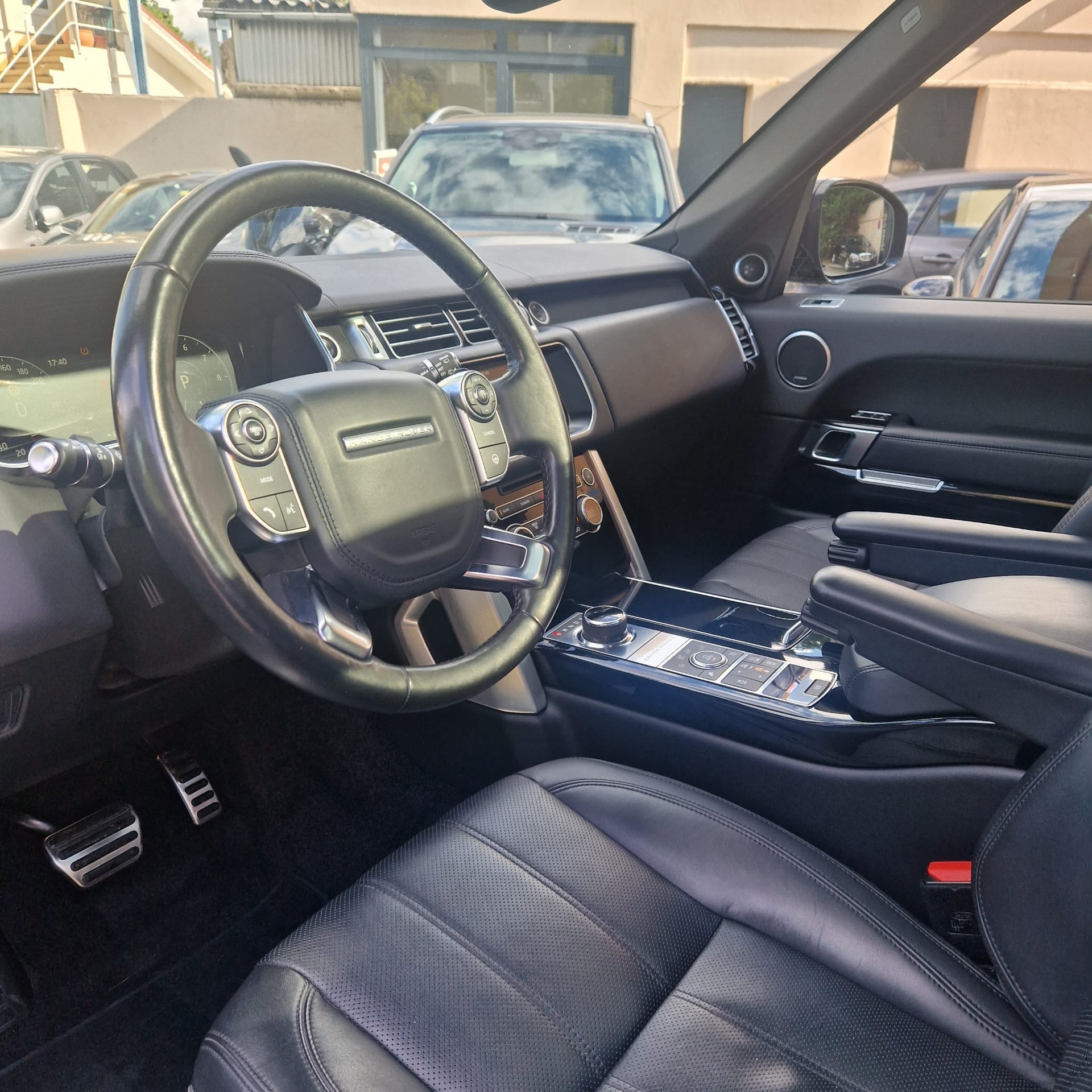 LAND ROVER 3.0 V6 SC Vogue-image-4