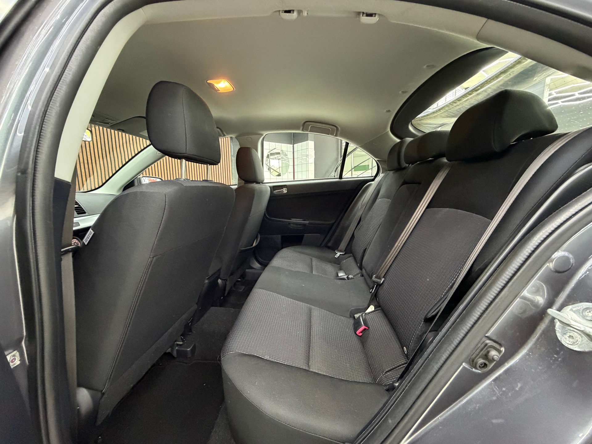 MITSUBISHI Lancer Sportback 1.8 DID Navigator-image-12