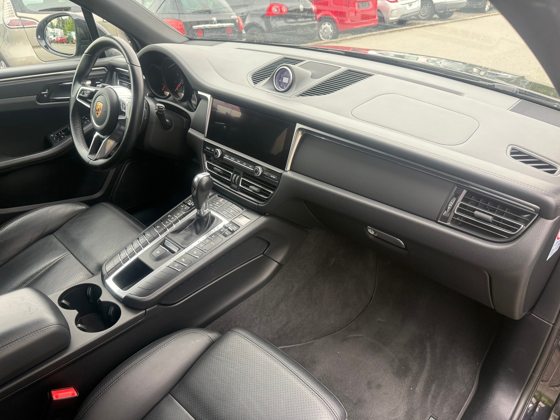 PORSCHE Macan PDK-image-7