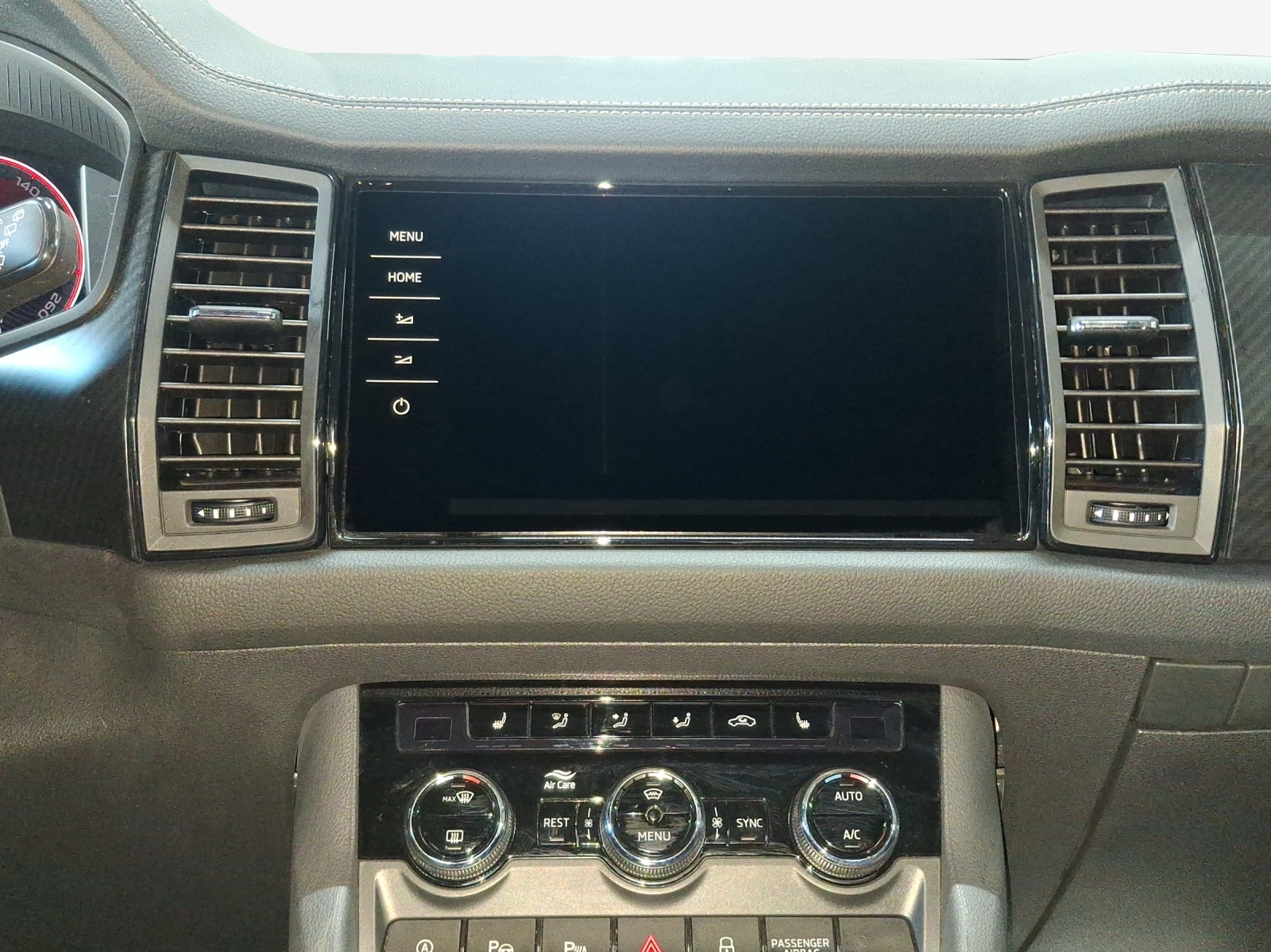 SKODA Kodiaq 2.0 TSI 4x4 SportLine-image-10