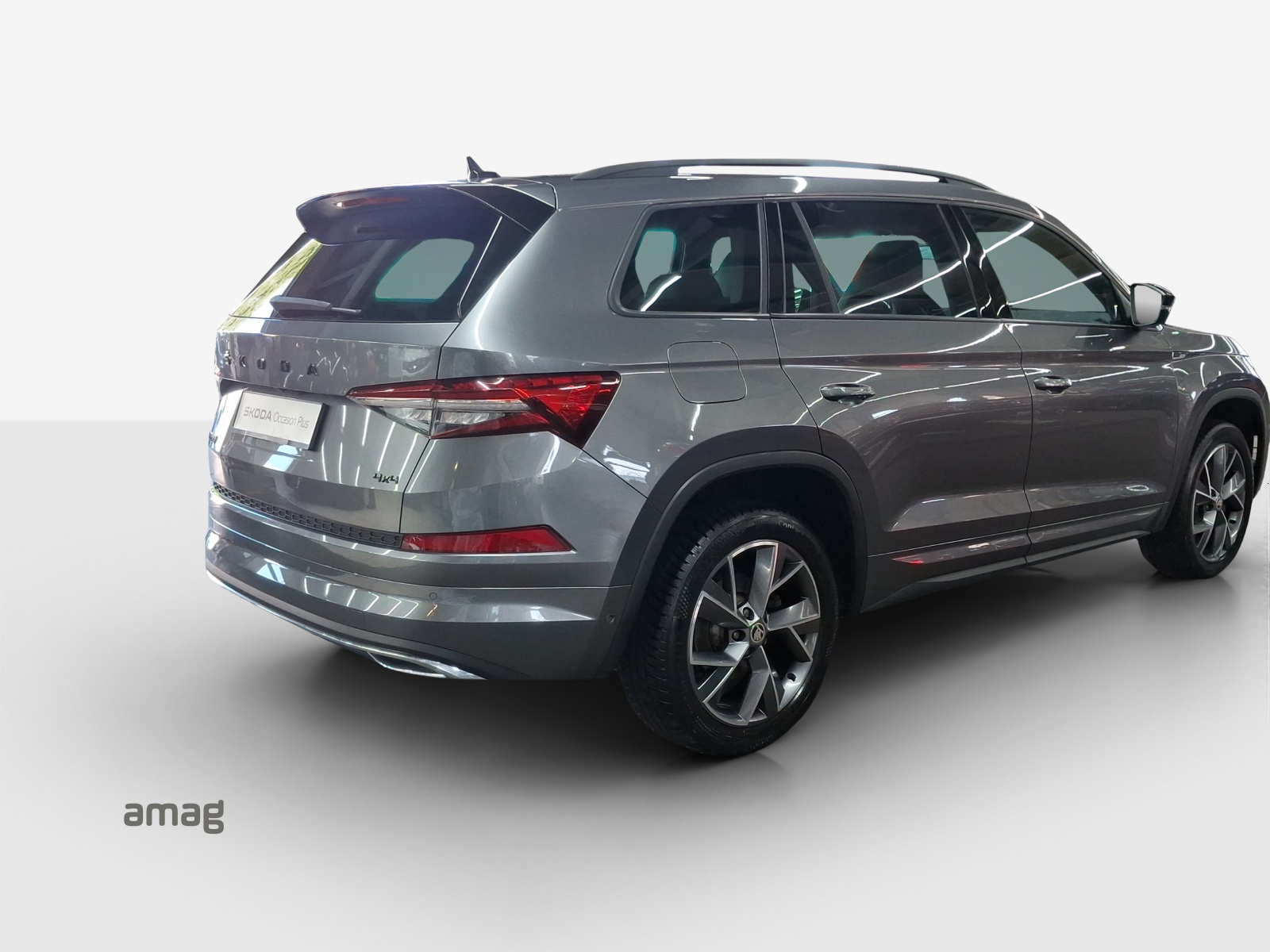 SKODA Kodiaq 2.0 TSI 4x4 SportLine-image-4