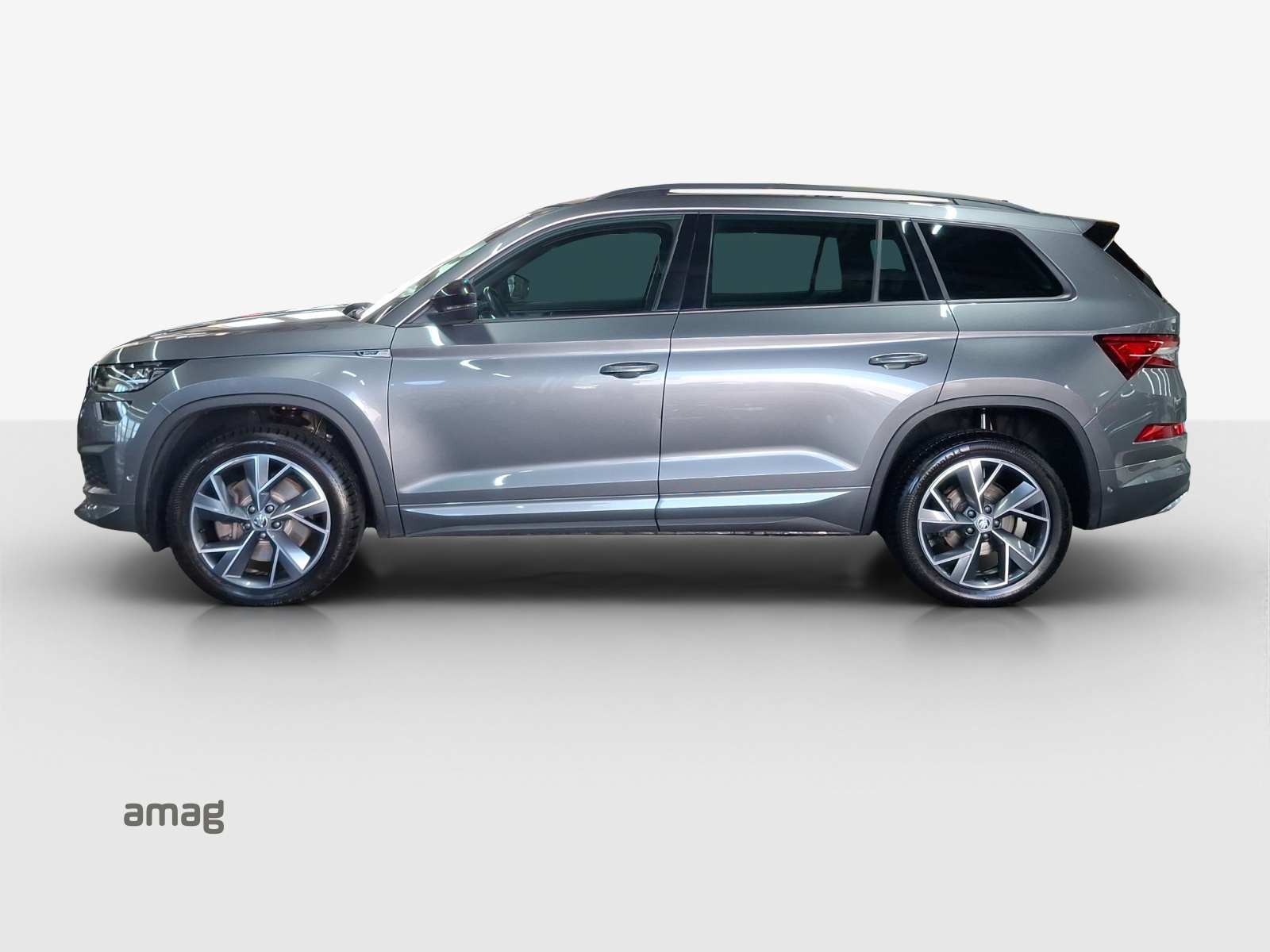 SKODA Kodiaq 2.0 TSI 4x4 SportLine-image-1