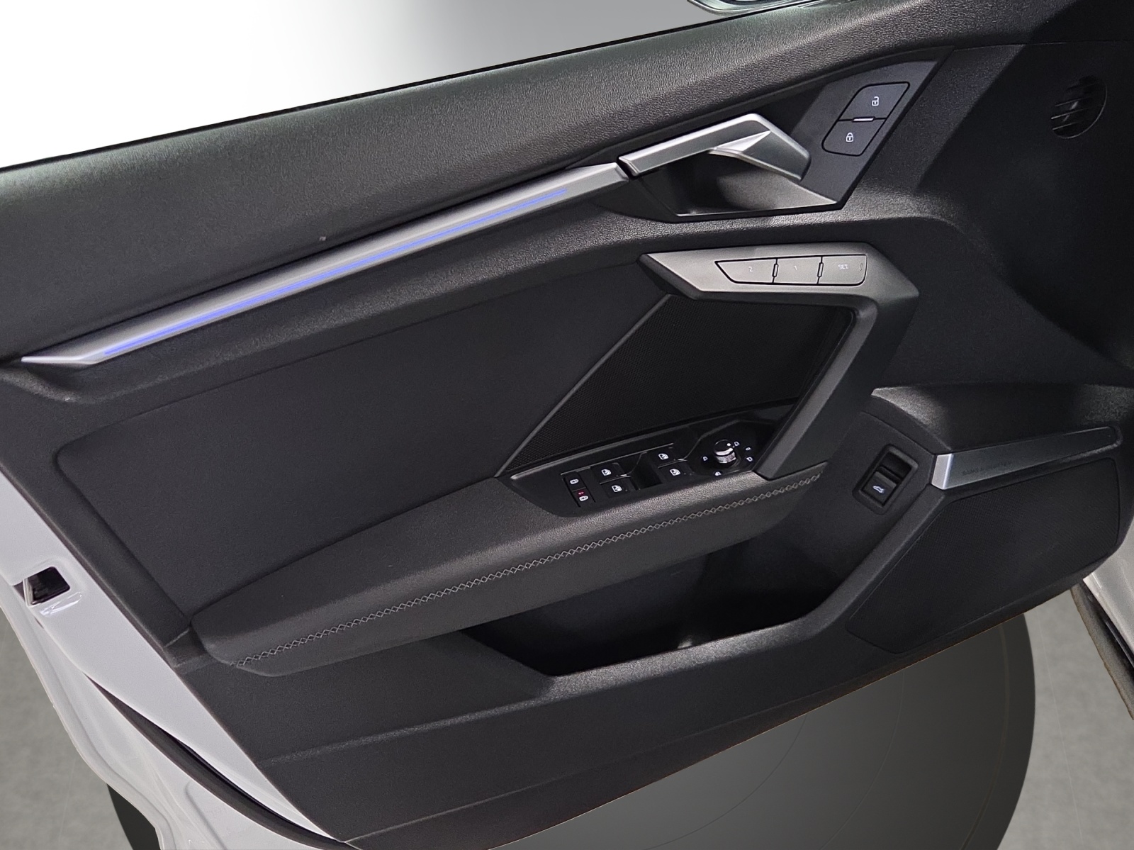 AUDI S3 Limousine 2.0 TFSI quattro S-tronic-image-10