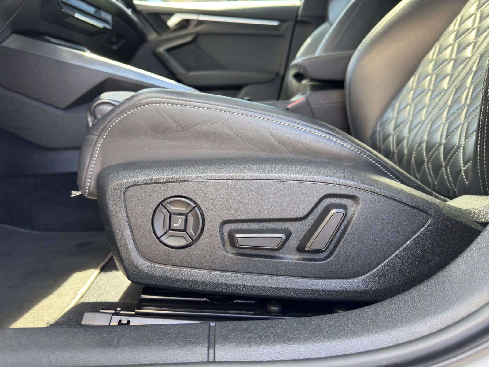 Image AUDI S3 S3 Limousine 2.0 TFSI quattro S-tronic