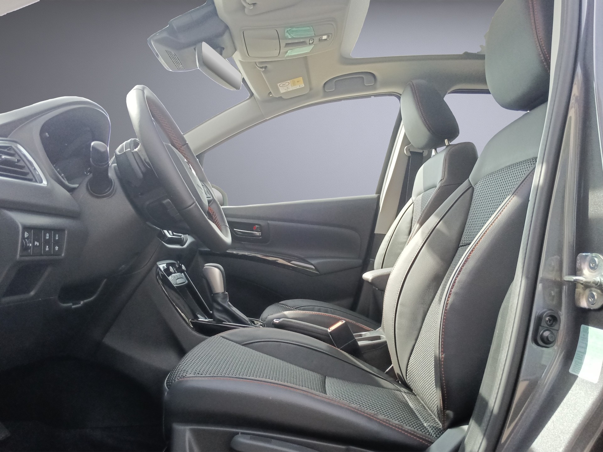 SUZUKI S-Cross 1.4 T Black Edition Top Hybrid 4x4-image-12