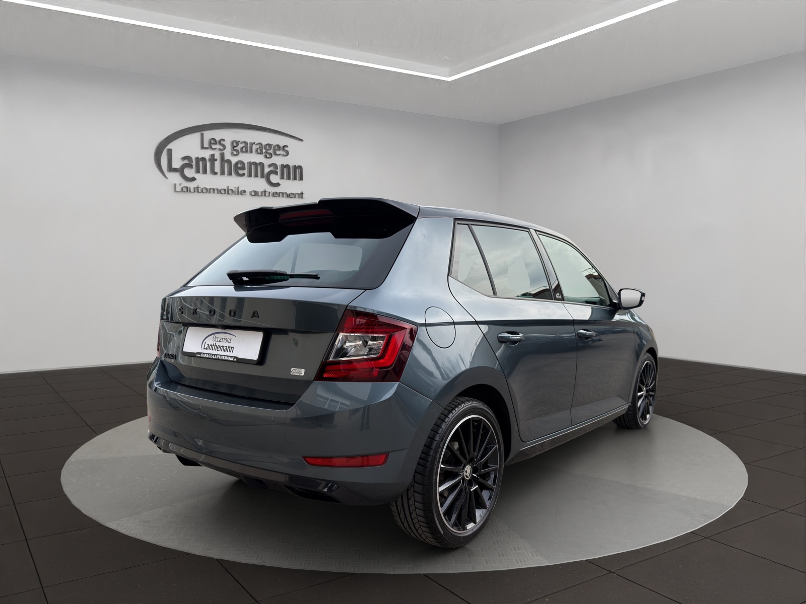 SKODA Fabia 1.0 TSI Monte Carlo-image-4