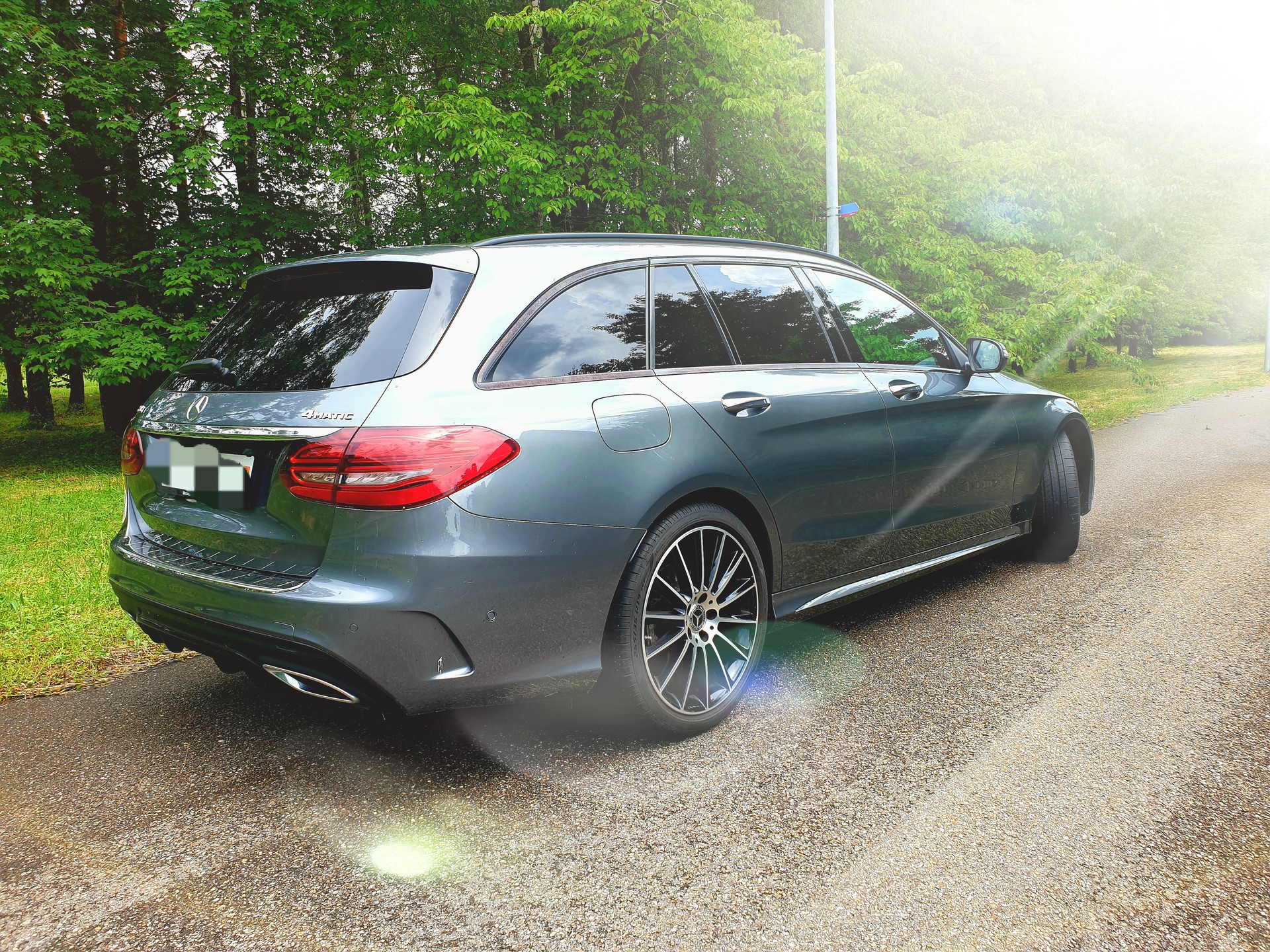 MERCEDES-BENZ C 220 d Swiss Star AMG Line 4m-image-4