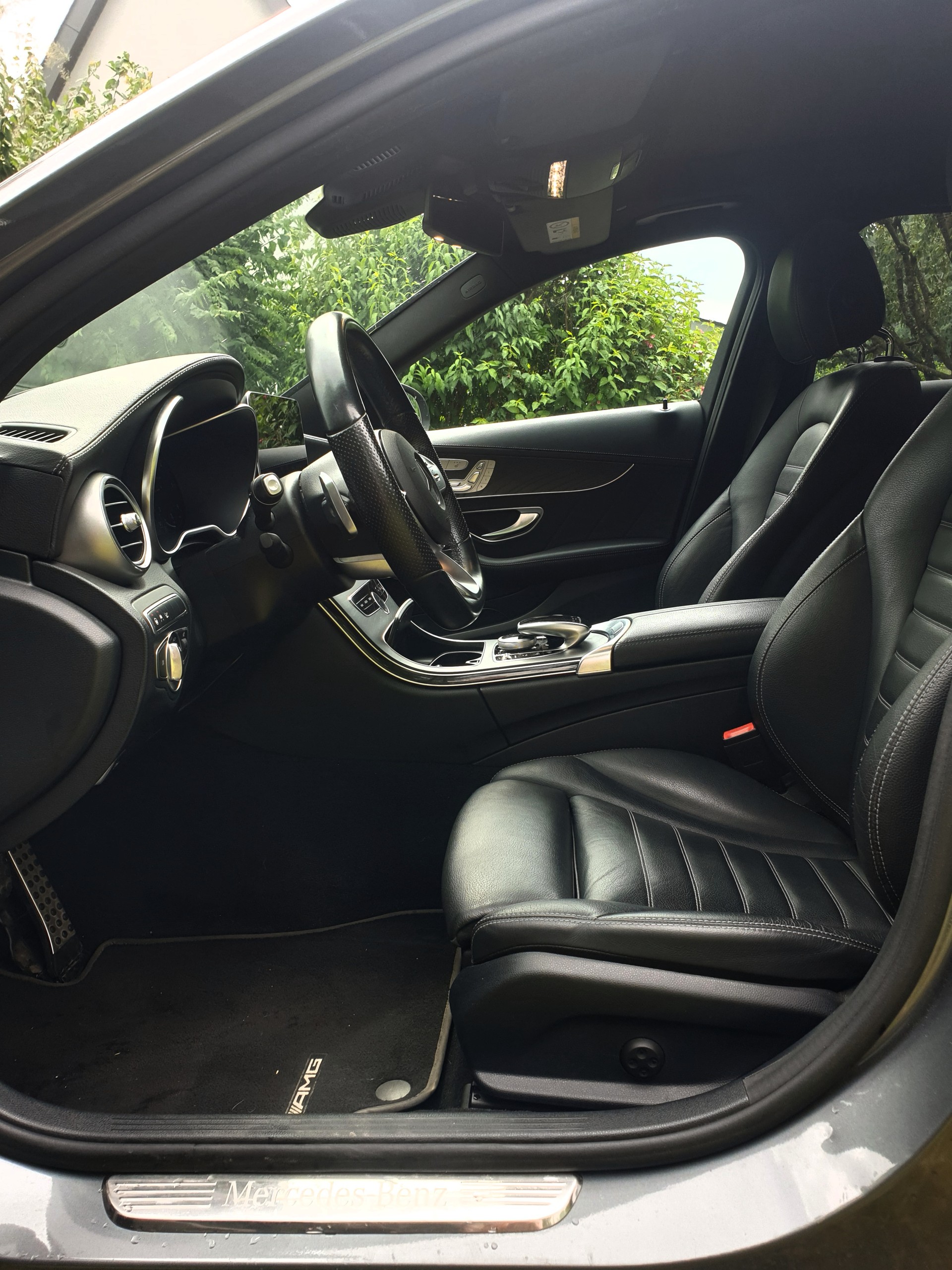 MERCEDES-BENZ C 220 d Swiss Star AMG Line 4m-image-6