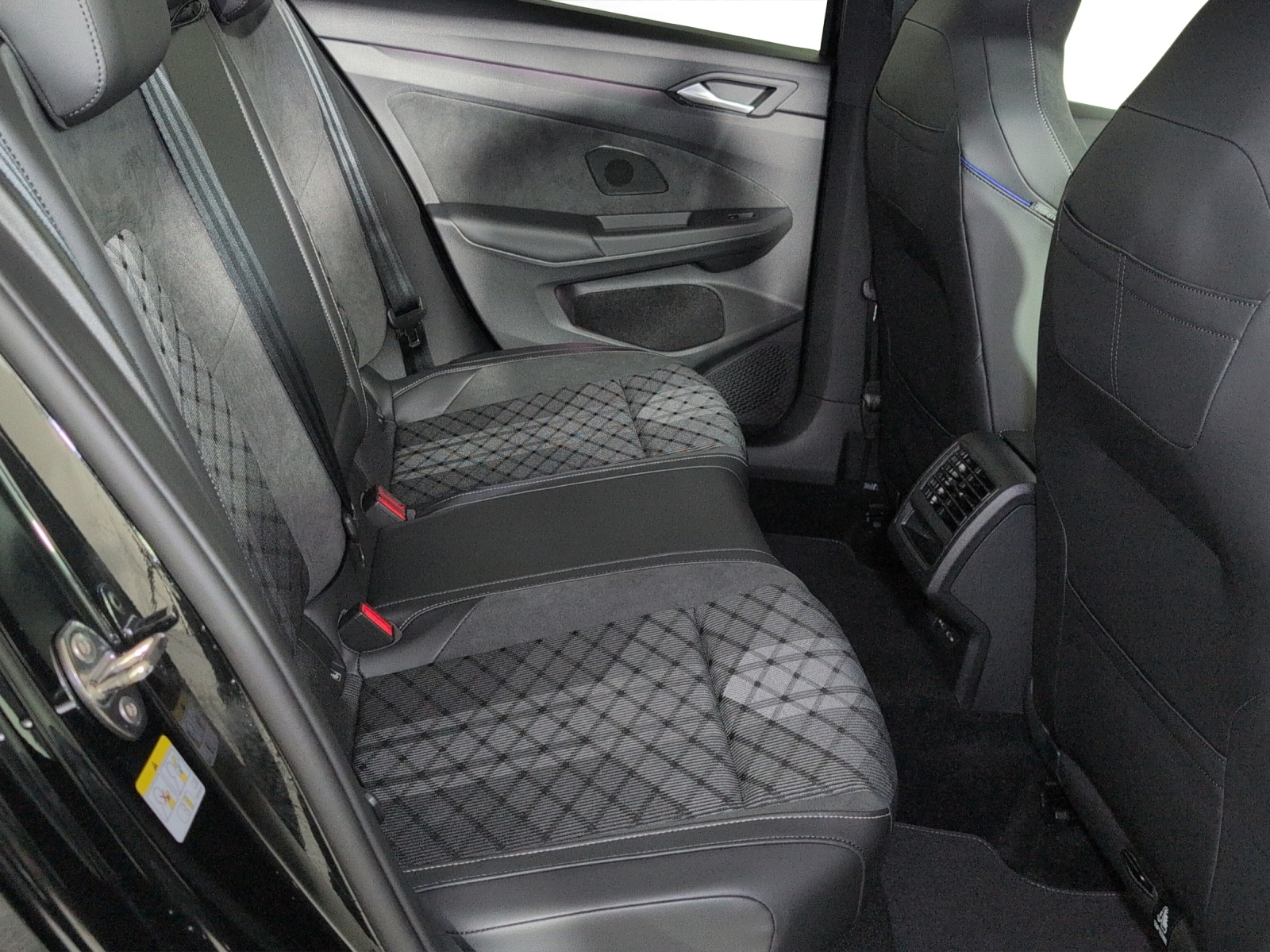 VW Golf 2.0 TSI R-Line DSG 4 Motion-image-8