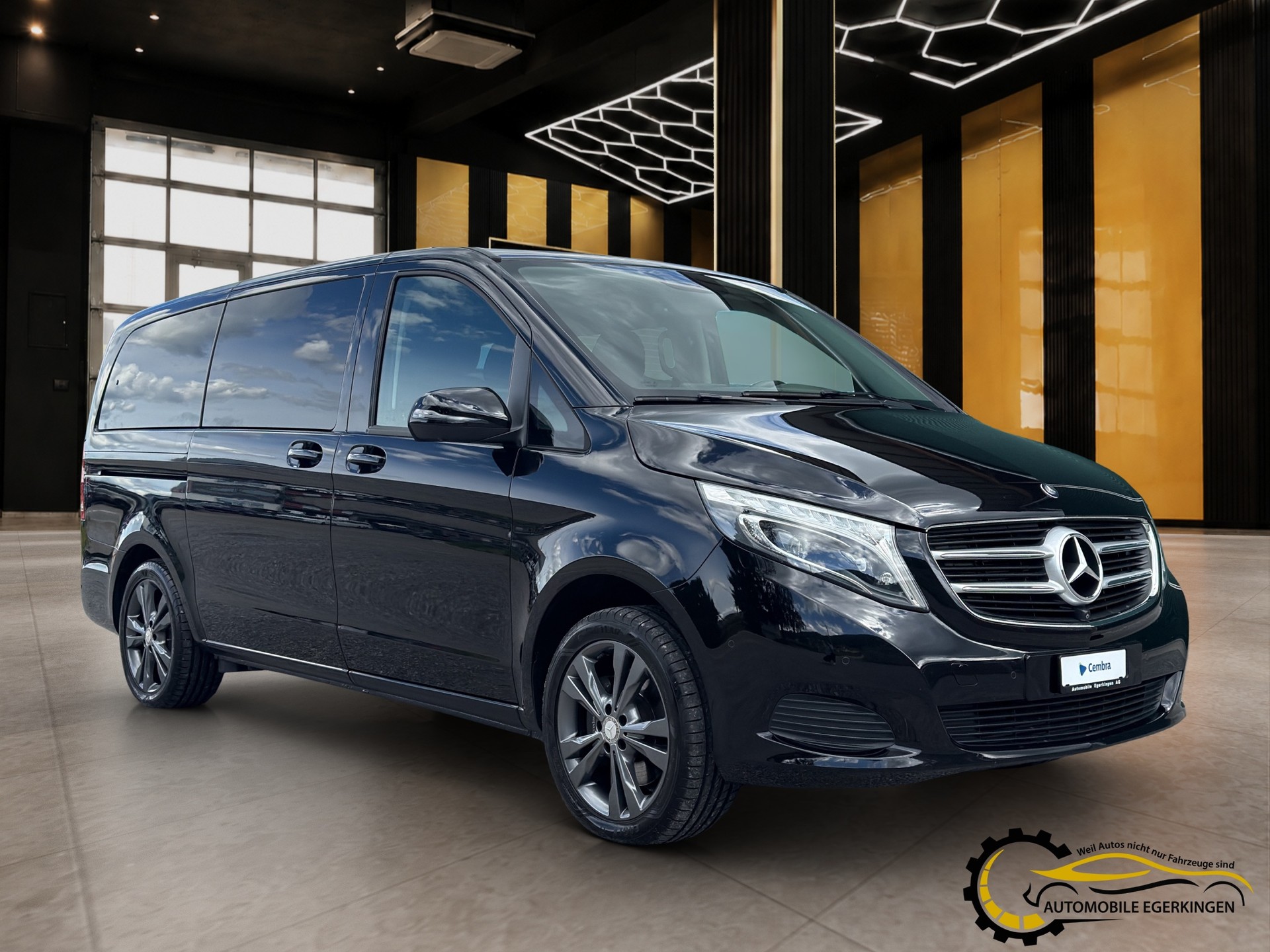 MERCEDES-BENZ V 220 d lang 4matic Van mit Rollstuhl-Rampe-showroom-element-2