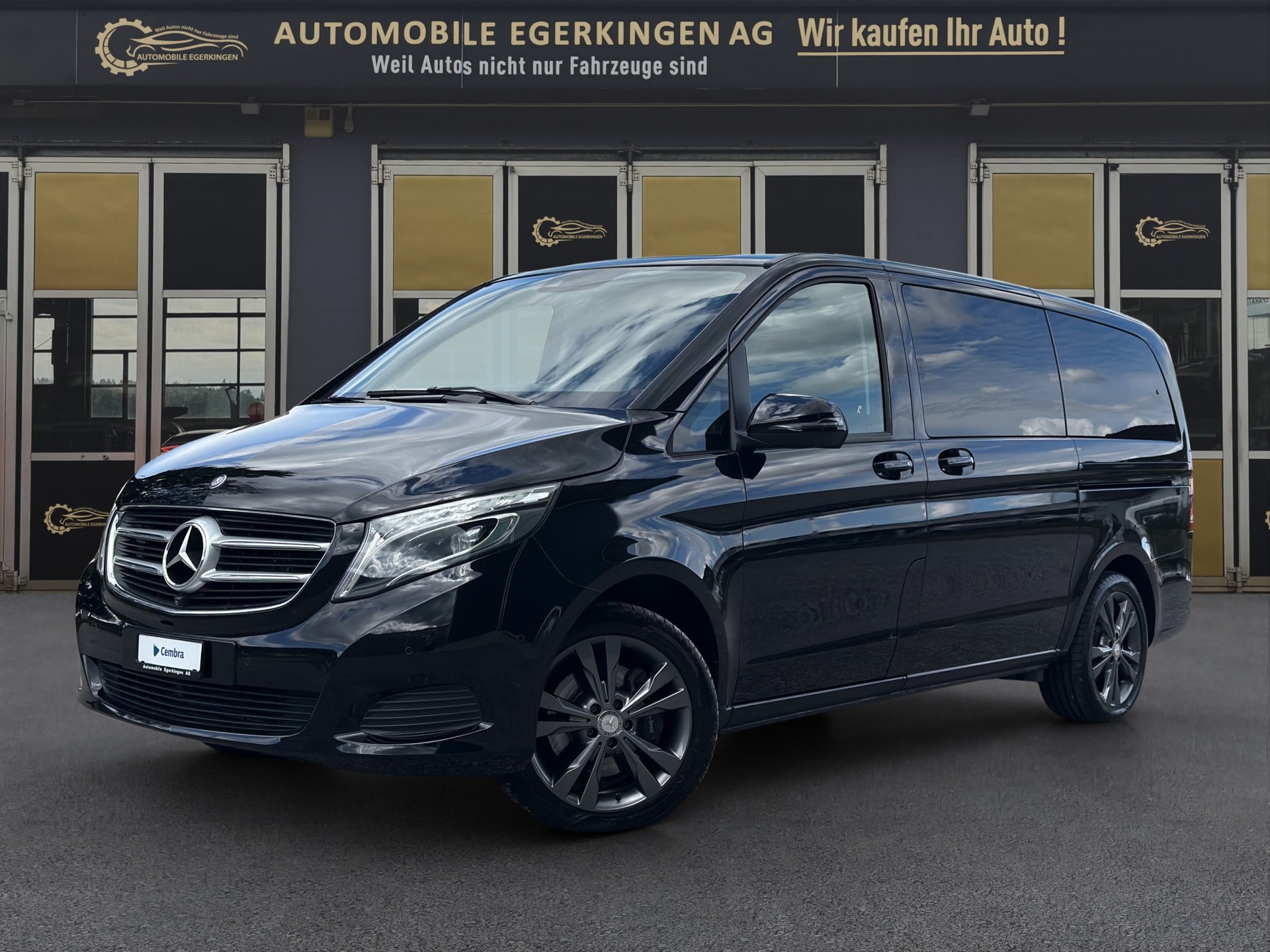 MERCEDES-BENZ V 220 d lang 4matic Van mit Rollstuhl-Rampe-image-0