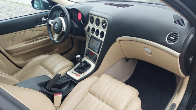 ALFA ROMEO 159 SW 2.4JTD Distinctive-image-5