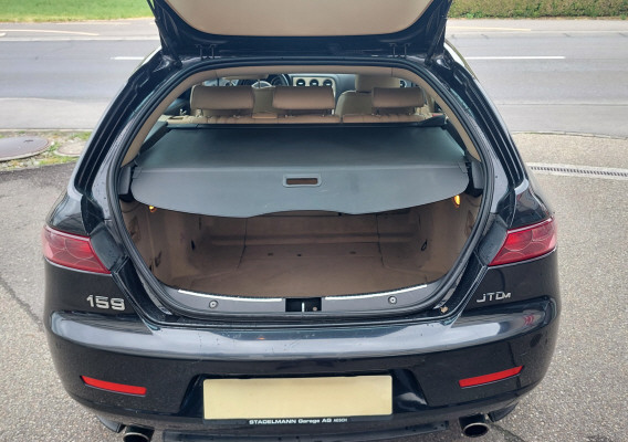 ALFA ROMEO 159 SW 2.4JTD Distinctive-image-11