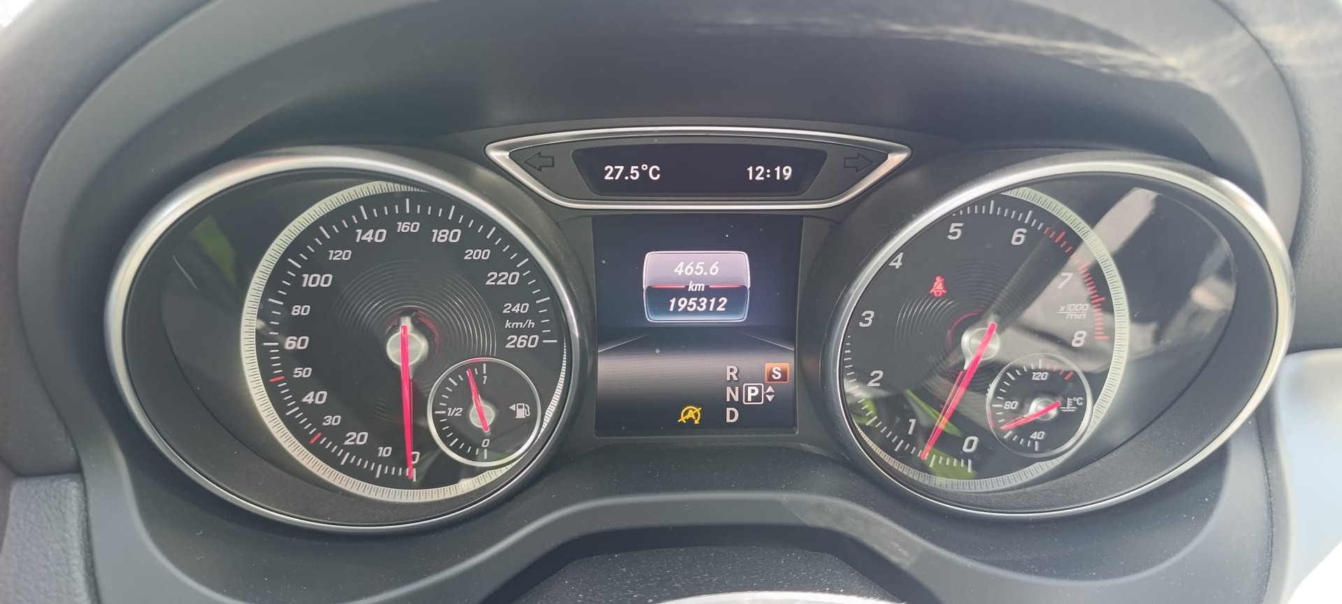 MERCEDES-BENZ CLA Shooting Brake 250 Sport 4Matic 7G-DCT-image-3