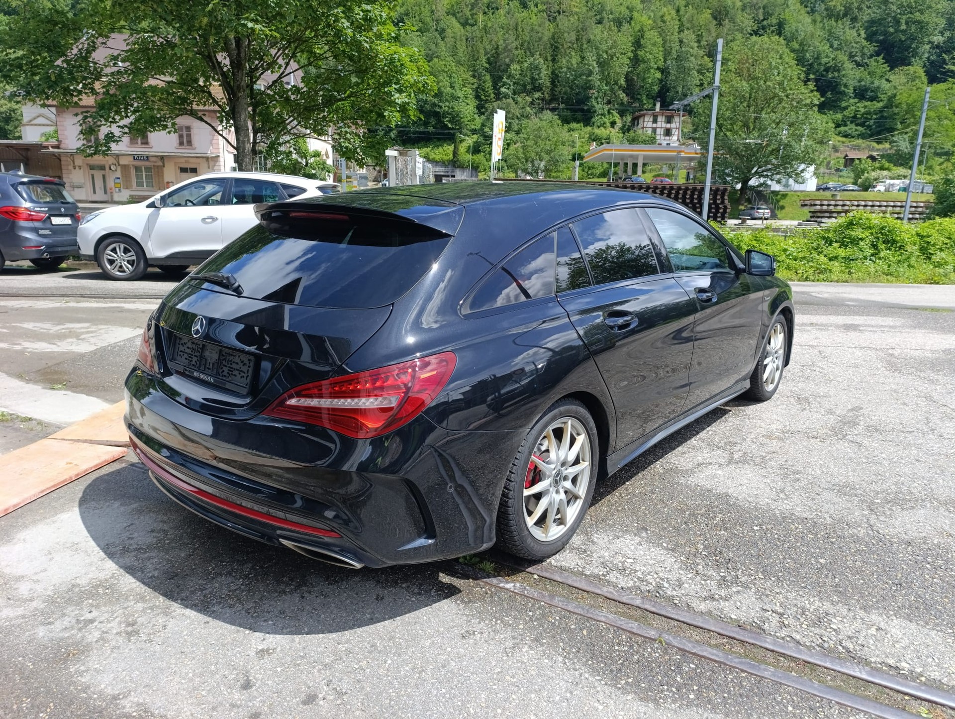 MERCEDES-BENZ CLA Shooting Brake 250 Sport 4Matic 7G-DCT-image-2