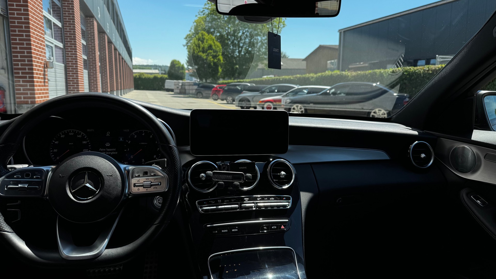 MERCEDES-BENZ C 400 AMG Line 4Matic 9G-Tronic-image-16
