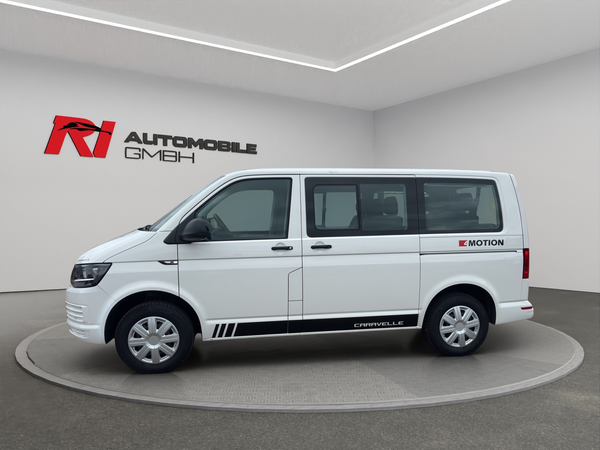 VW T6 2.0 TDI 4Motion Caravelle-image-5