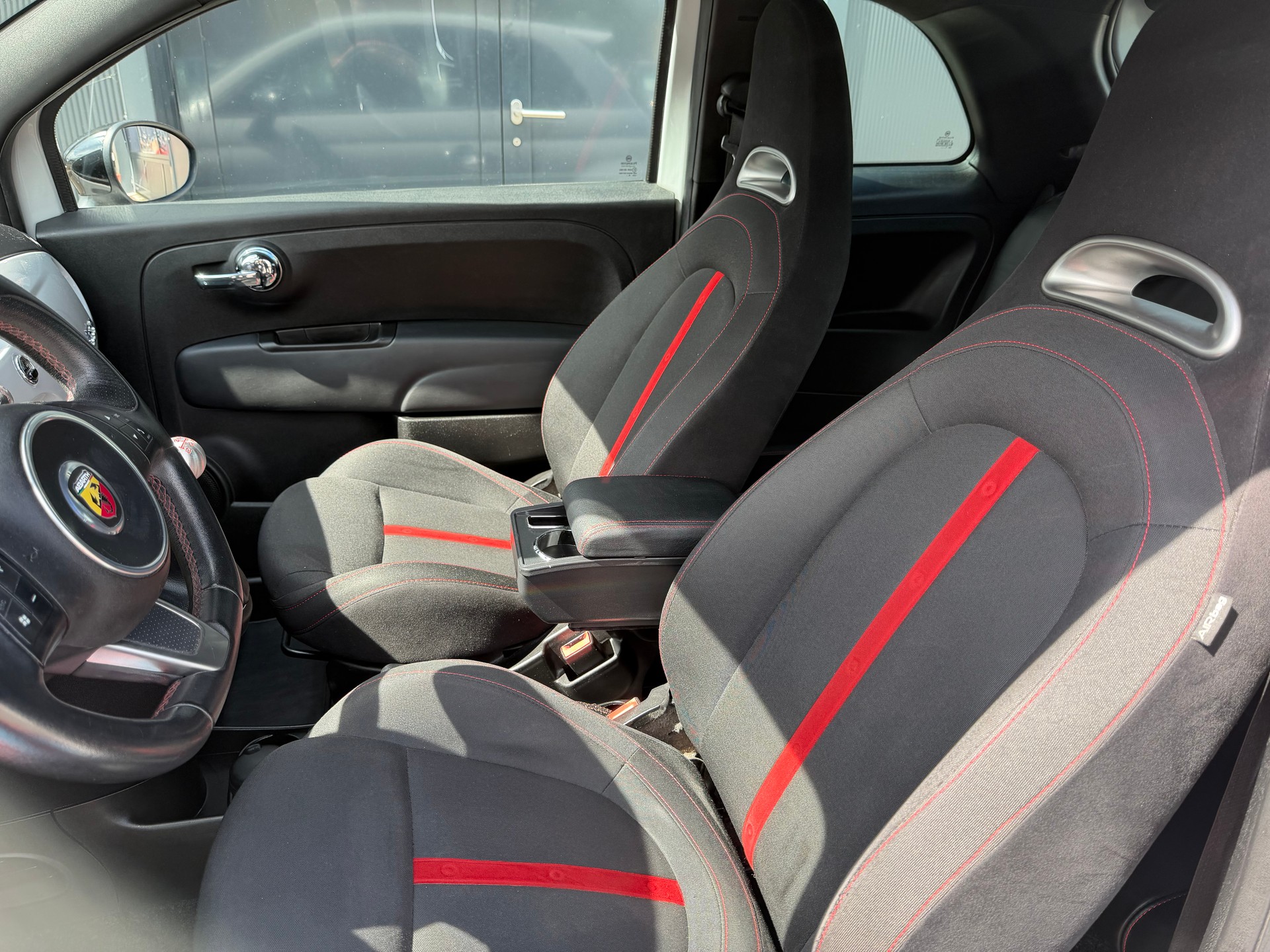 FIAT 500 1.4 16V Turbo Abarth-image-8