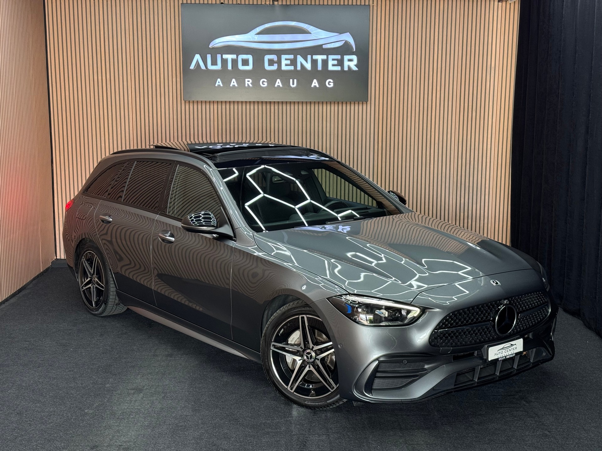 MERCEDES-BENZ C 220 d AMG Line 4matic Kombi | 1 Jahr Garantie | Panorama | *ab CHF 299.-/ Monat*