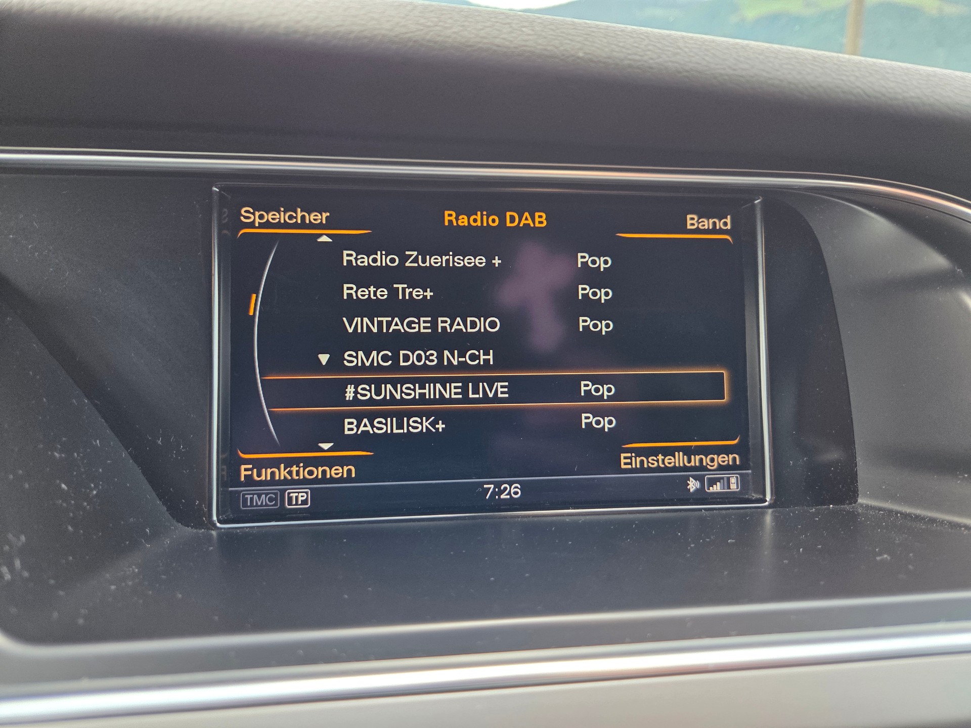 AUDI 2.0 TDI 177 quattro S-Tronic-image-4