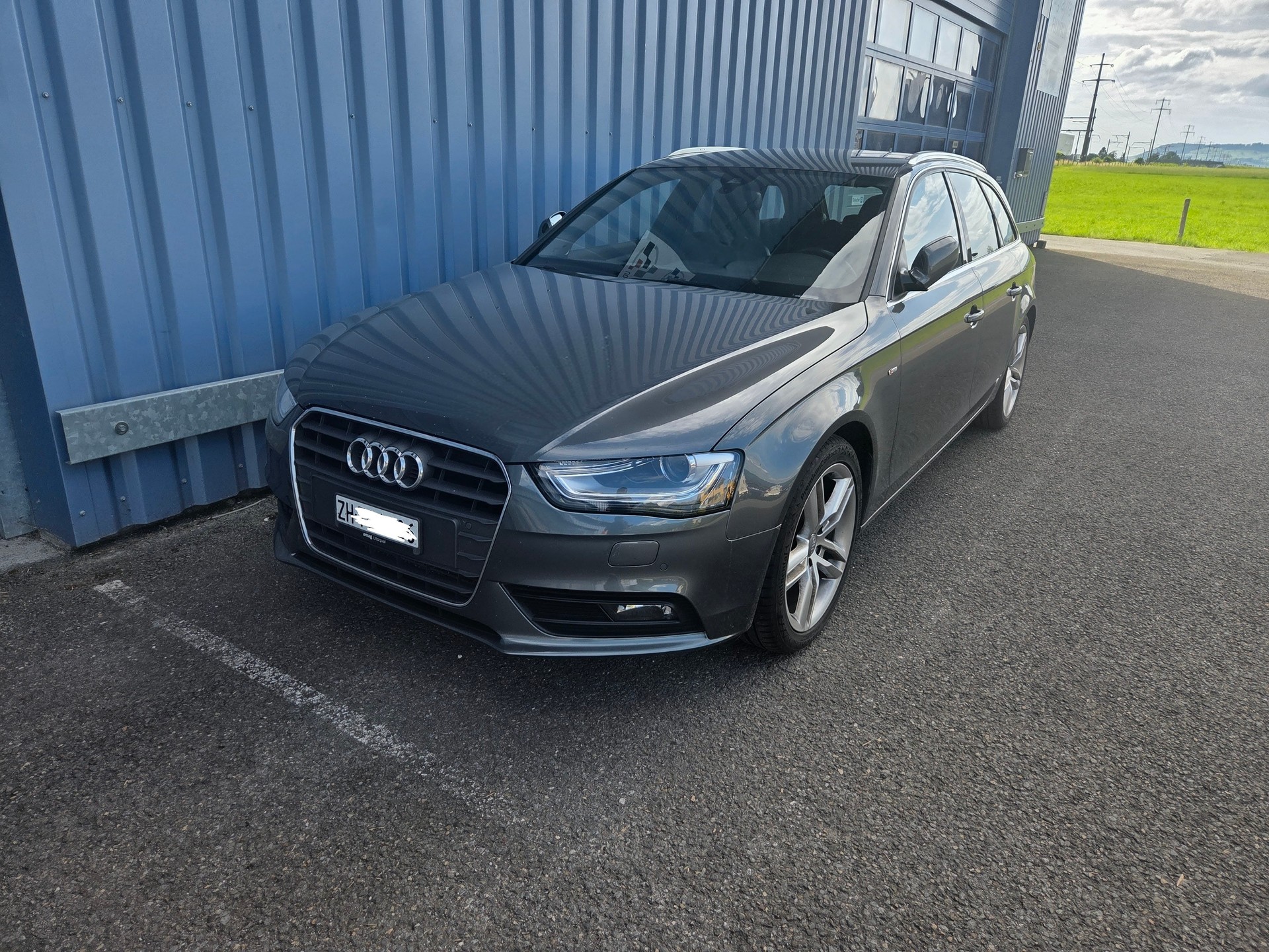 AUDI 2.0 TDI 177 quattro S-Tronic-image-0
