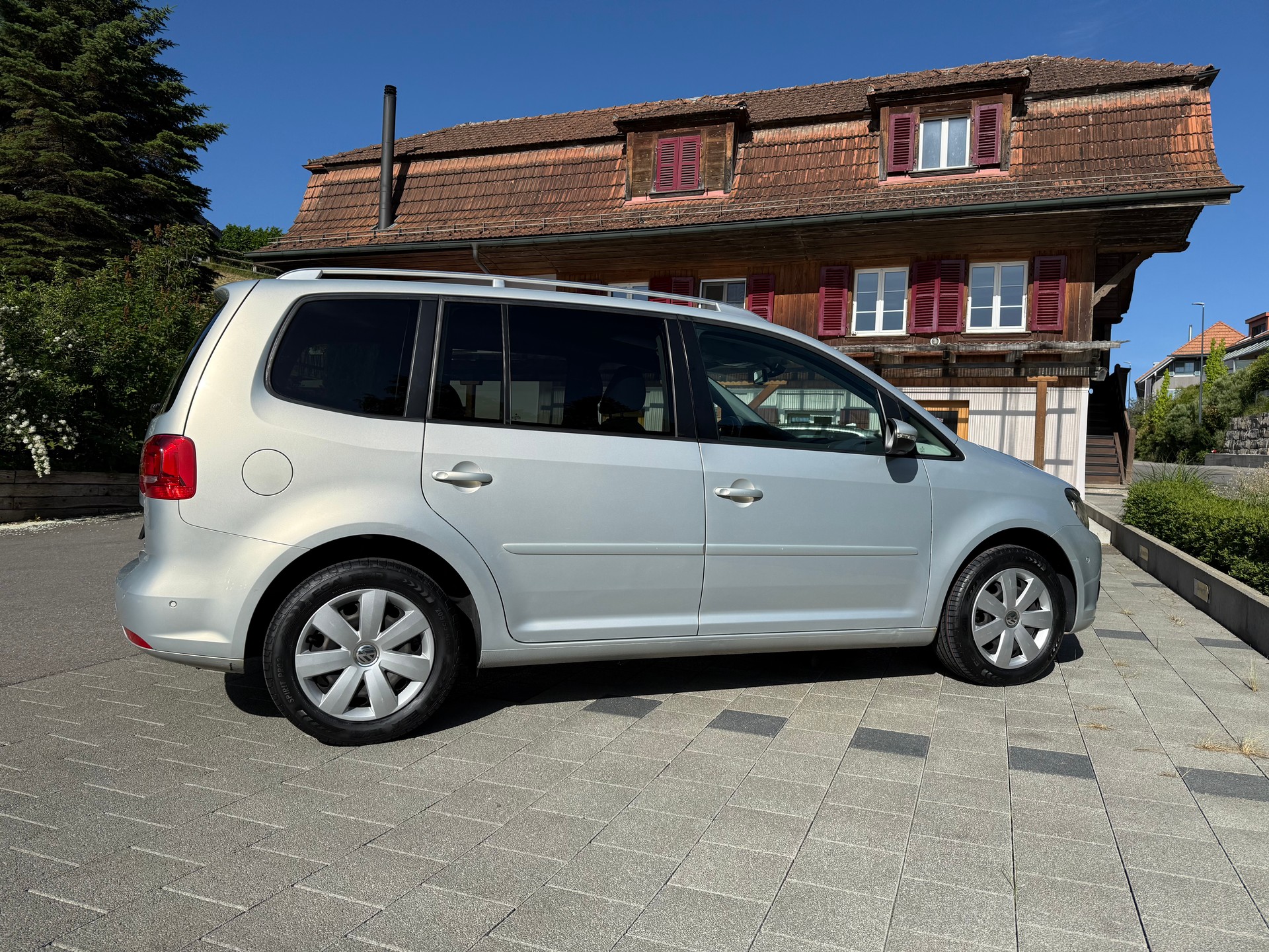 VW Touran 1.6 TDI Comfortline DSG-image-7
